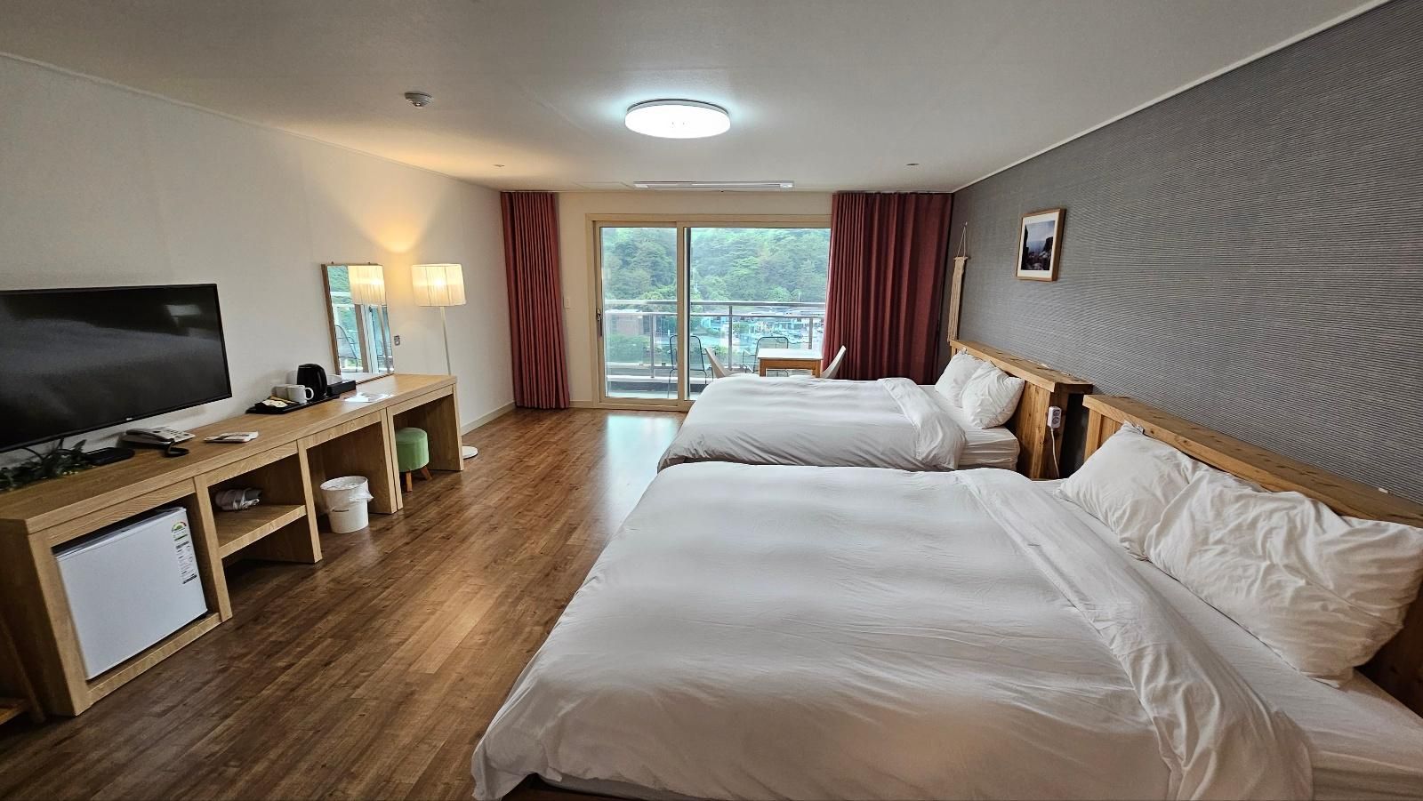 Harbor View Room - Non-Smoking