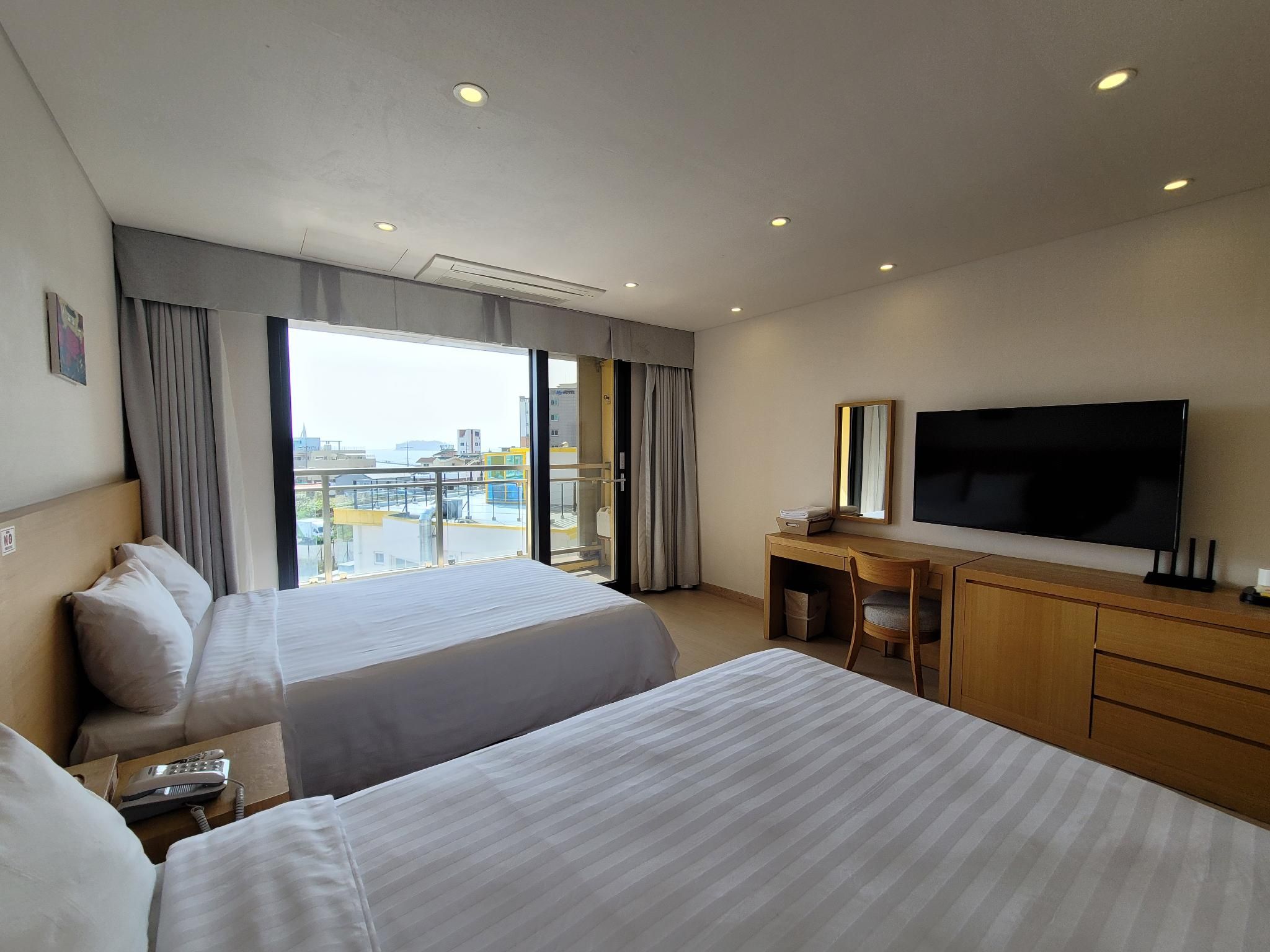 Superior Double Double, Higher Floor