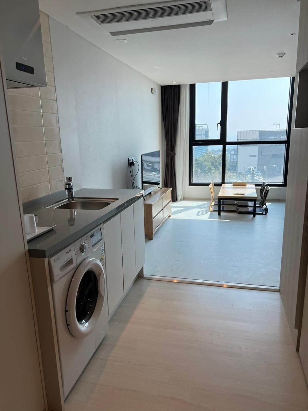 Superior Korean-Style Ondol Room with Ocean View