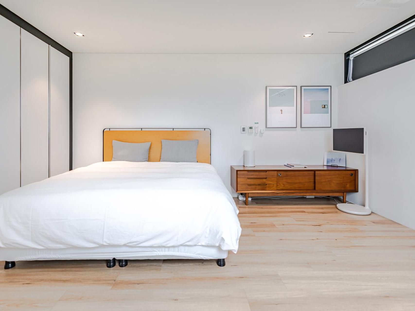 Double Room with Balcony and Sea View