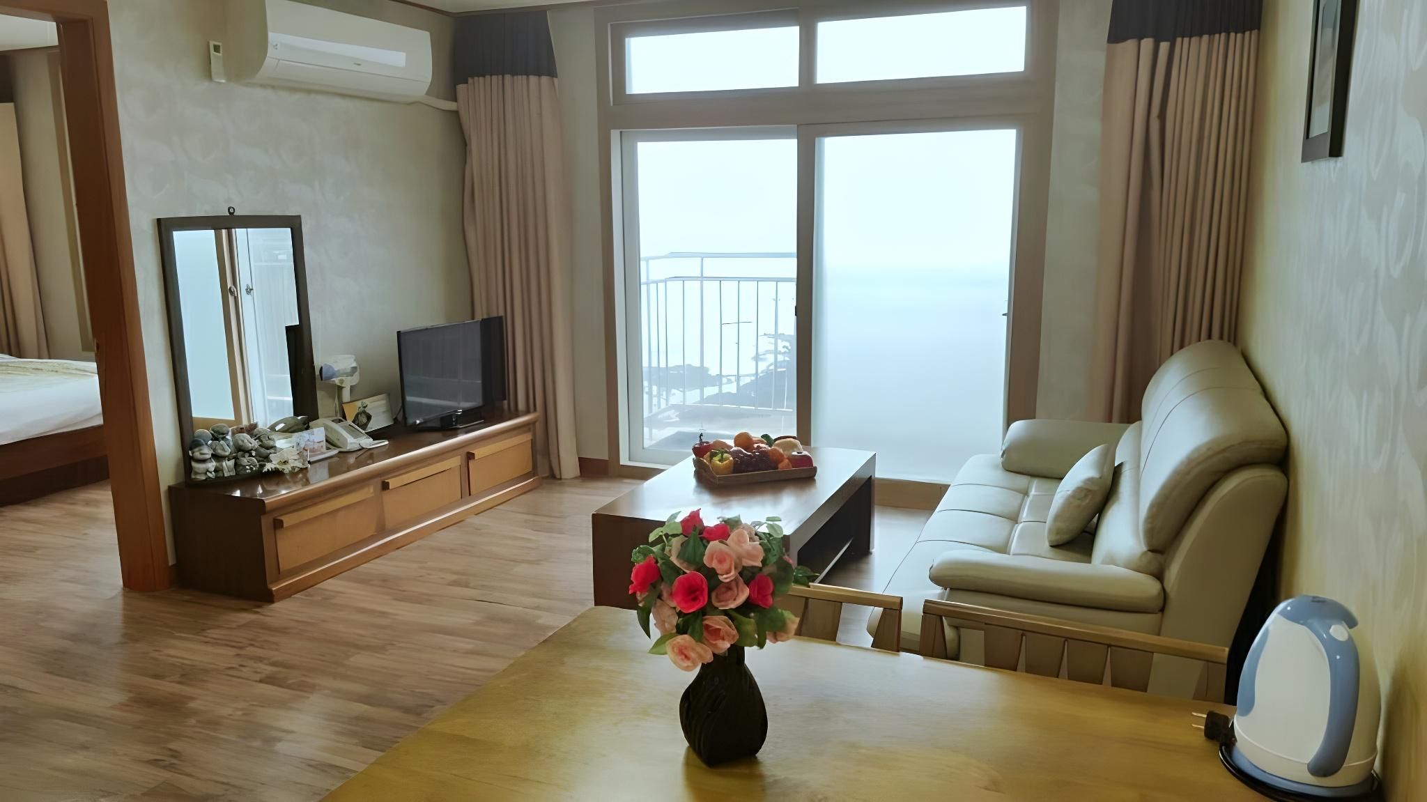 Korean Traditional Ondol Room Royal