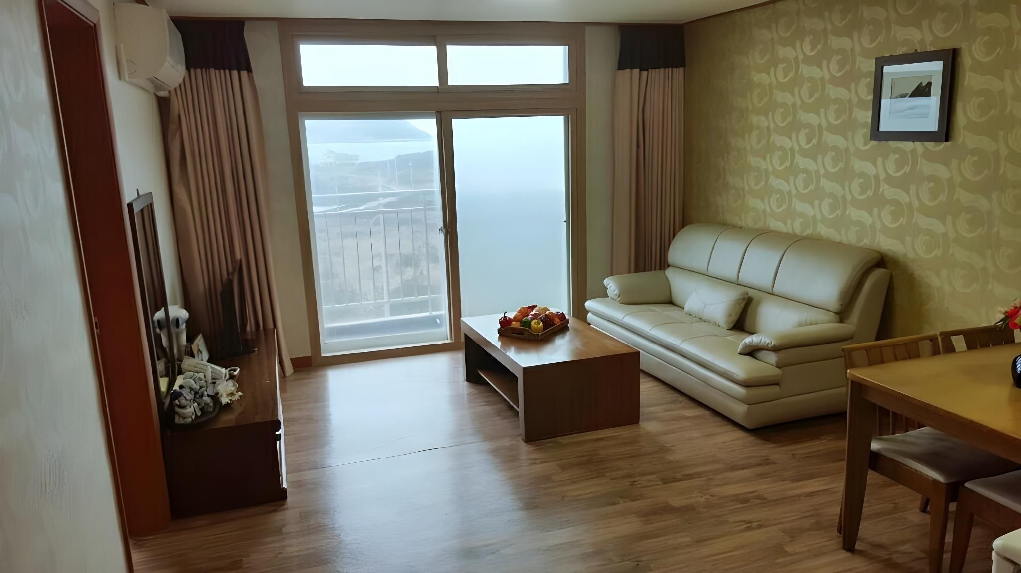 Korean Traditional Ondol Room Royal