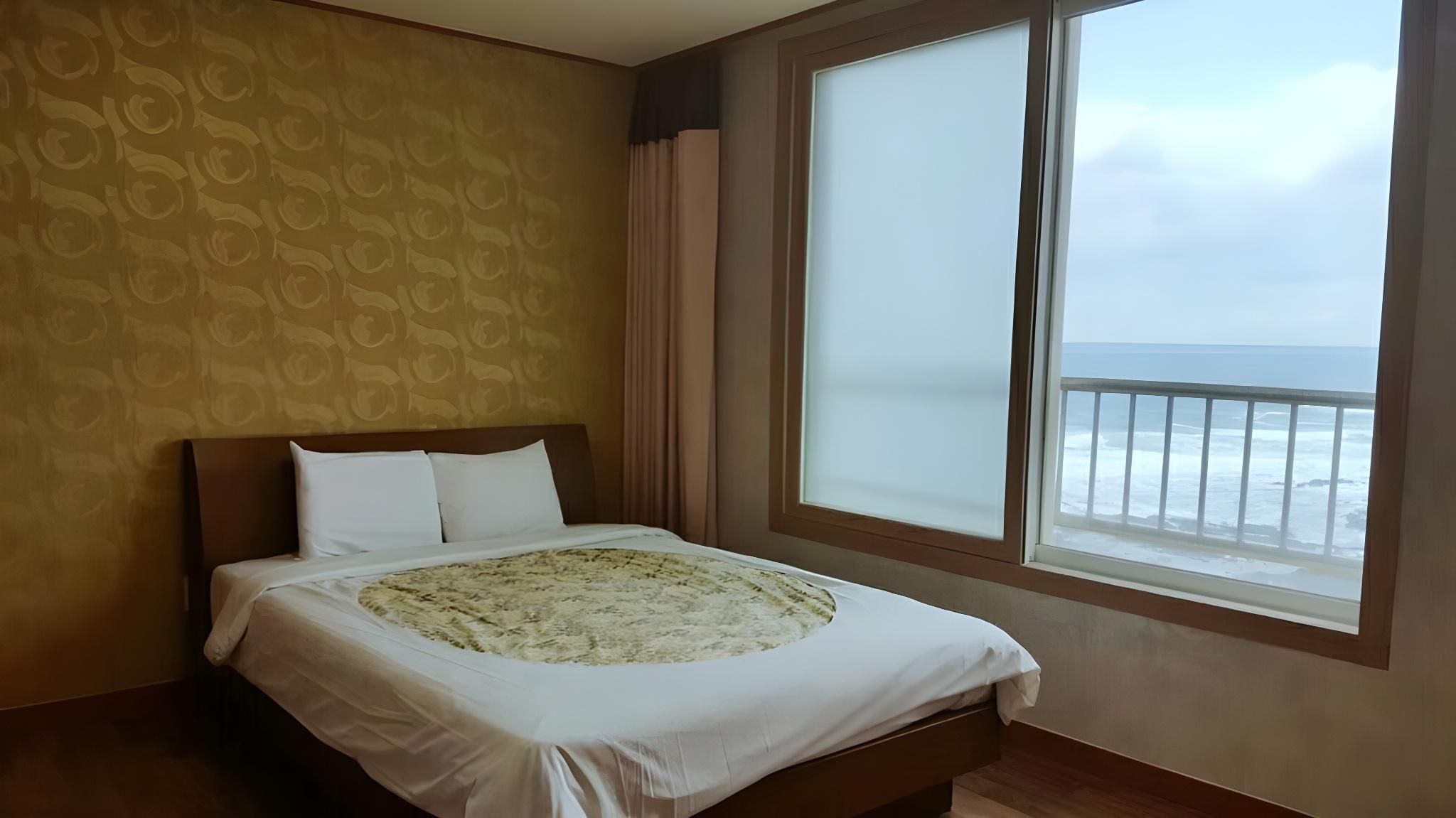 Korean Traditional Ondol Room Royal