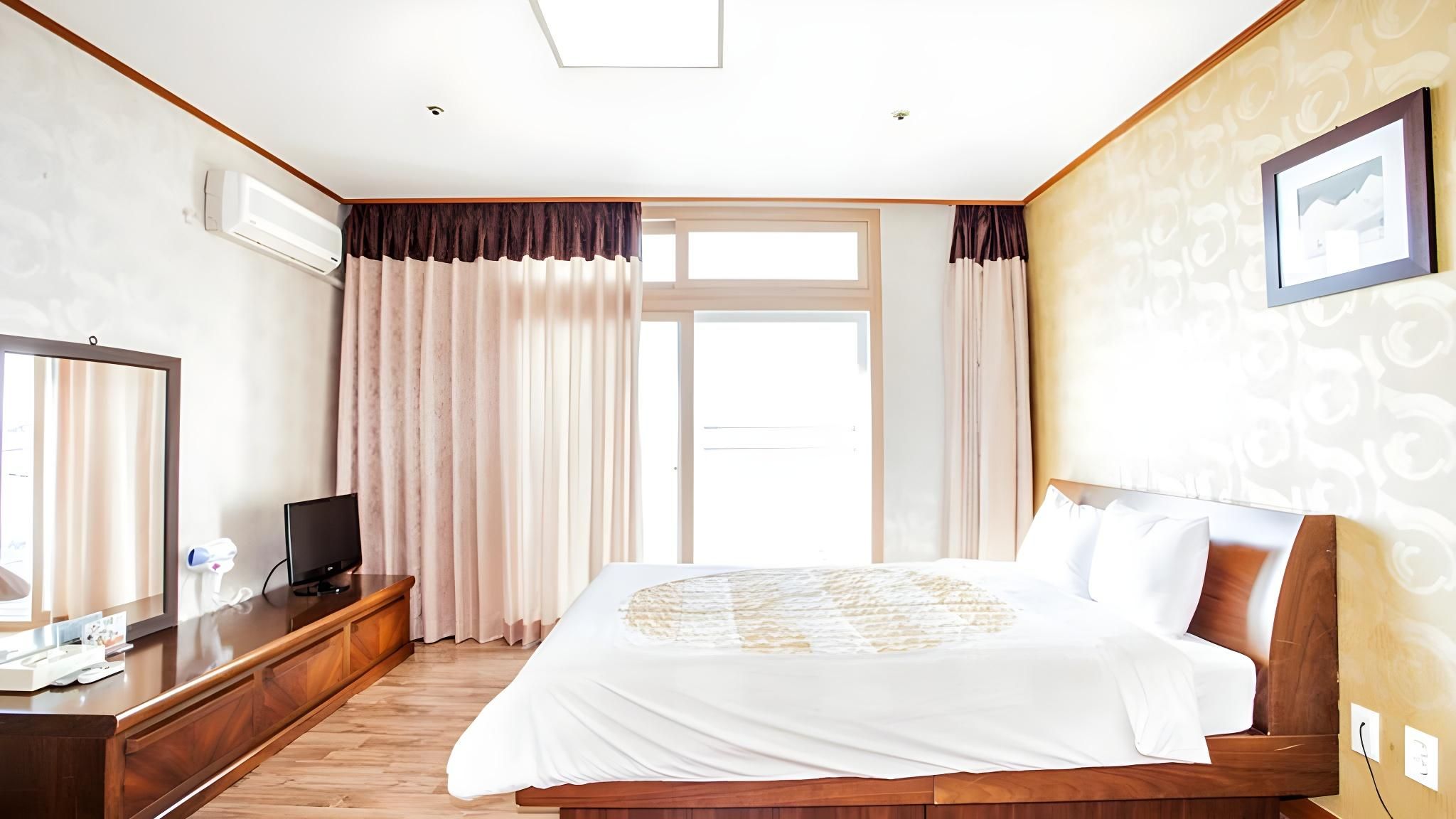 Standard - Non-Smoking