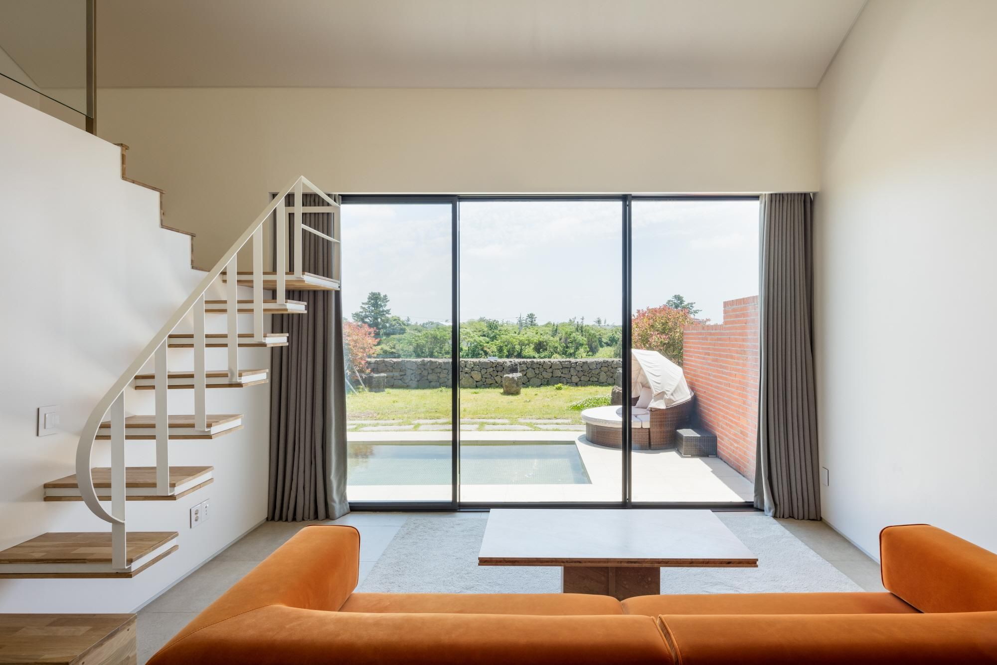 76983d7aaf68d96eaa1e391bbce3ff31