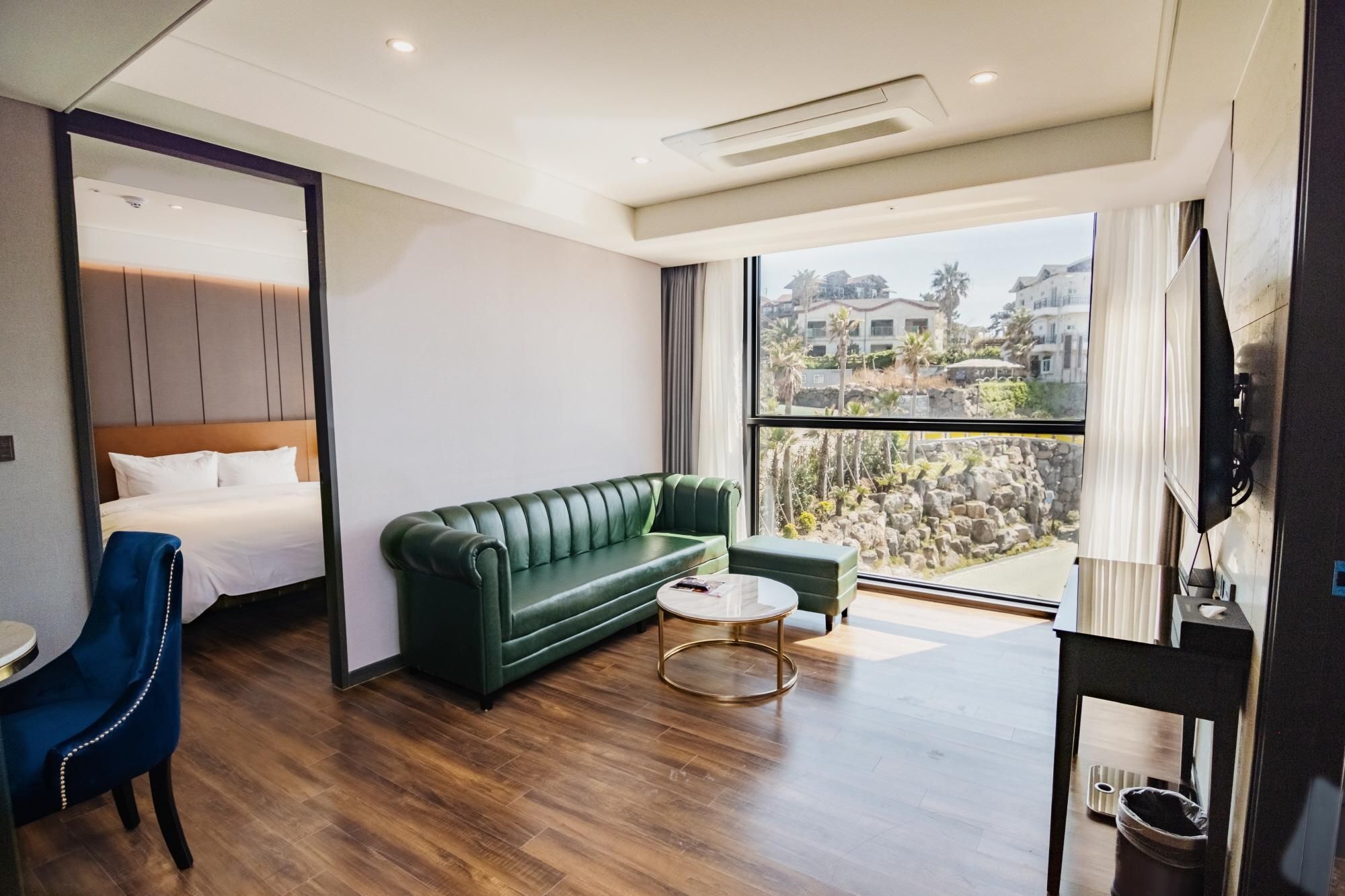 Family Suite Ondol - Complimentary Access to the Infinity Pool