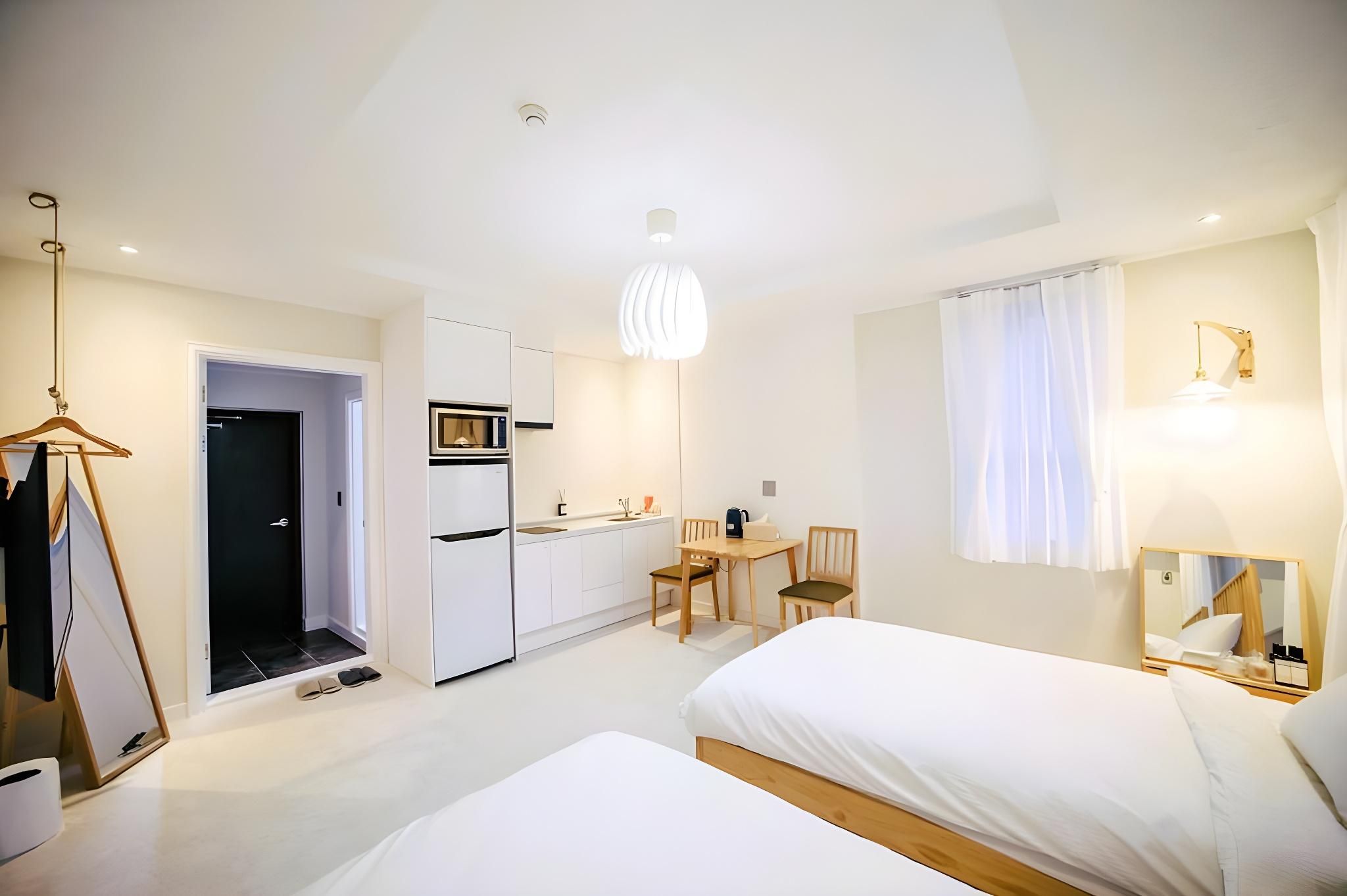 Sarang Tulle Pension double bed room 201 3