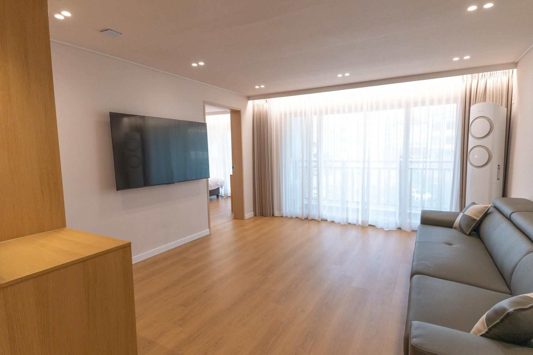 separate living room