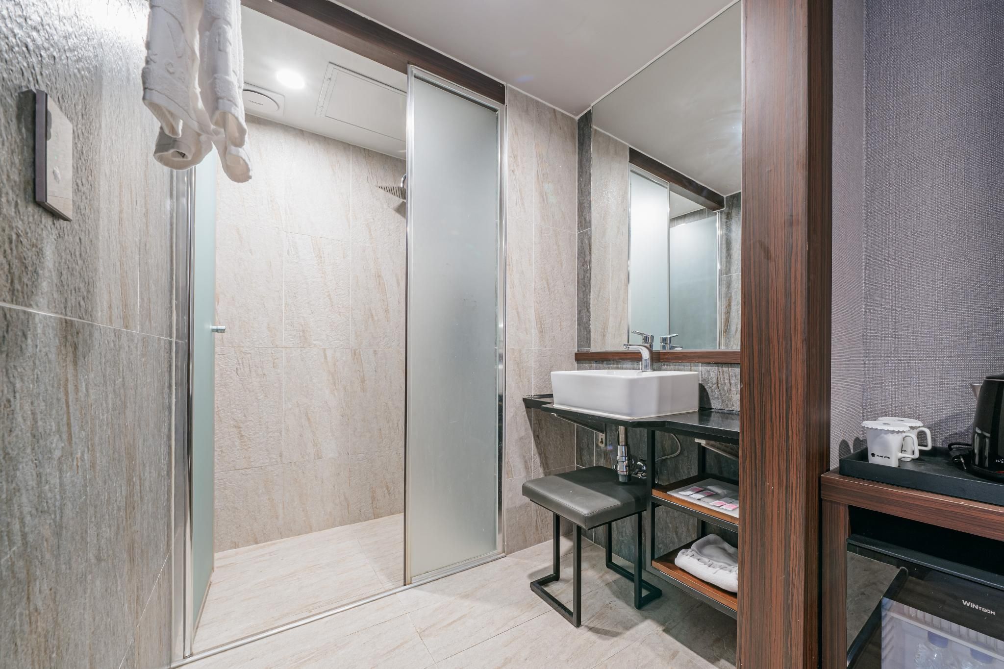 Room for 3 People with Ondol Floor