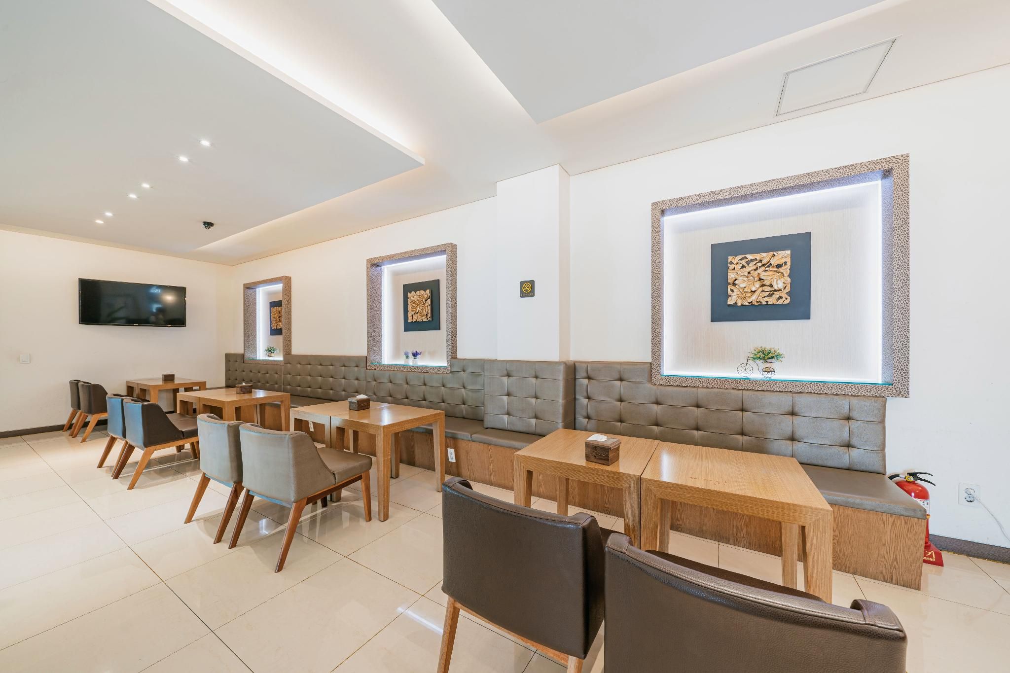 02a4b478044cc351ba89a5f7478f4be0