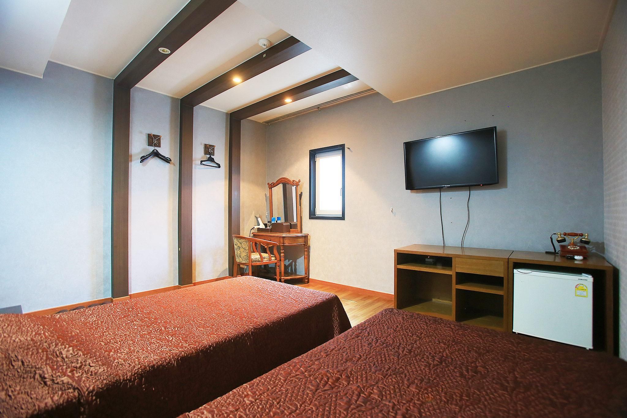 Monaco Hotel Jeju Standard Twin Bed