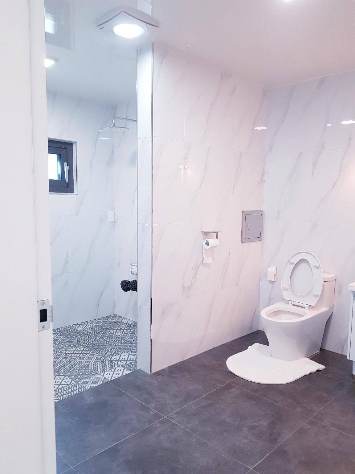 Pureun Jeju Pension Luxury family room 3