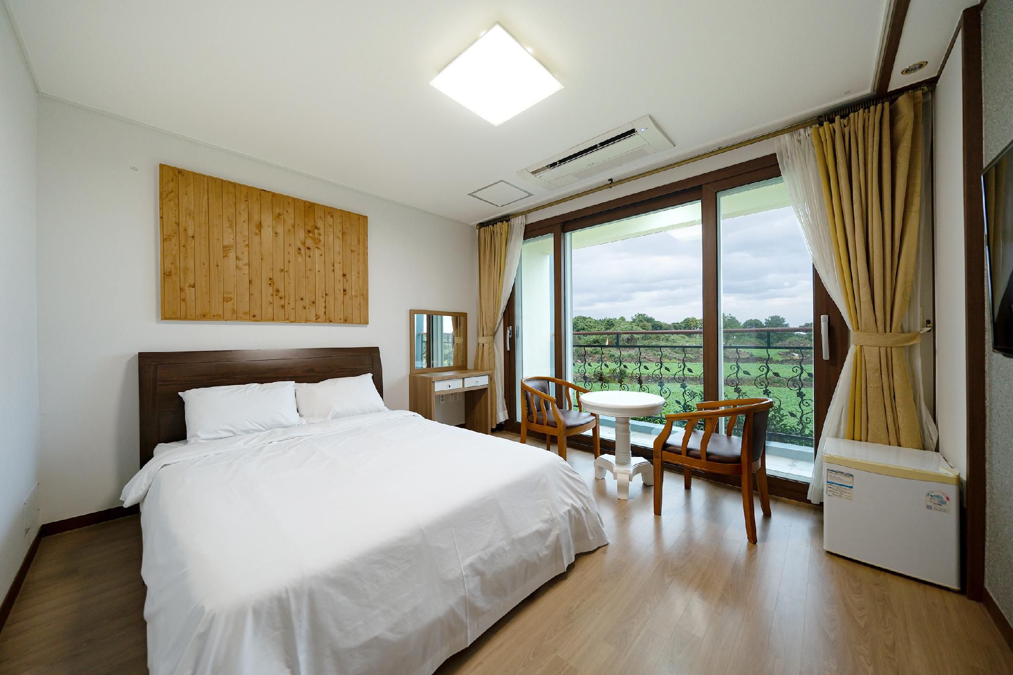 9e1be4792589557c34d6d8805a339692