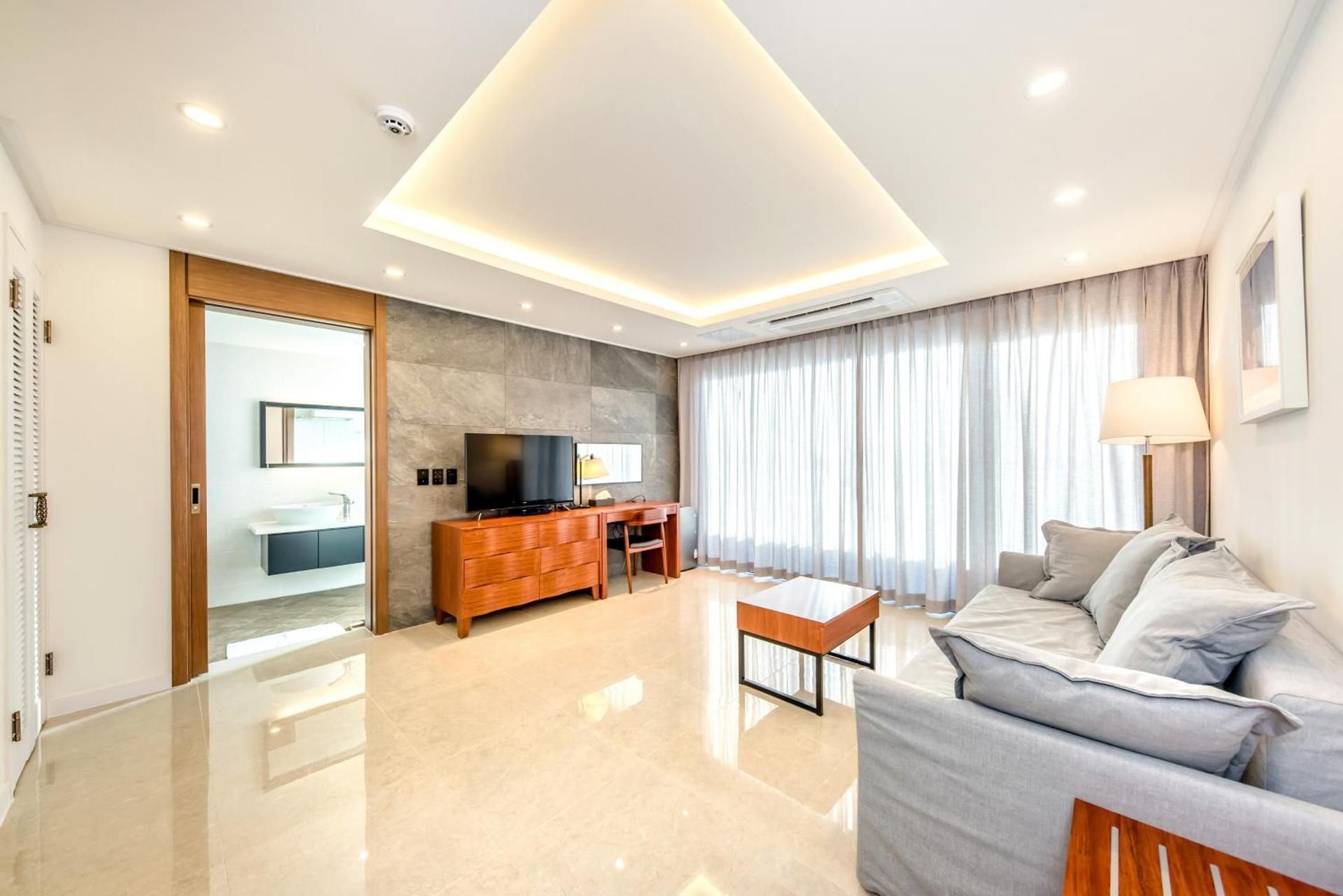 Family Suite Pool Villa