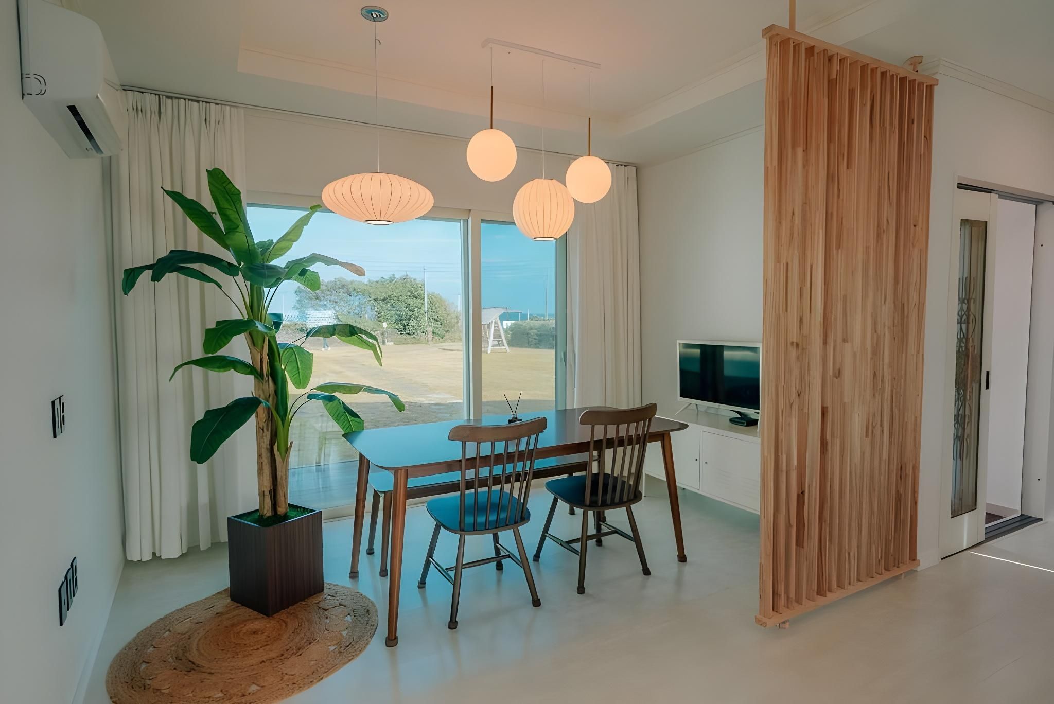 Private (Private house)