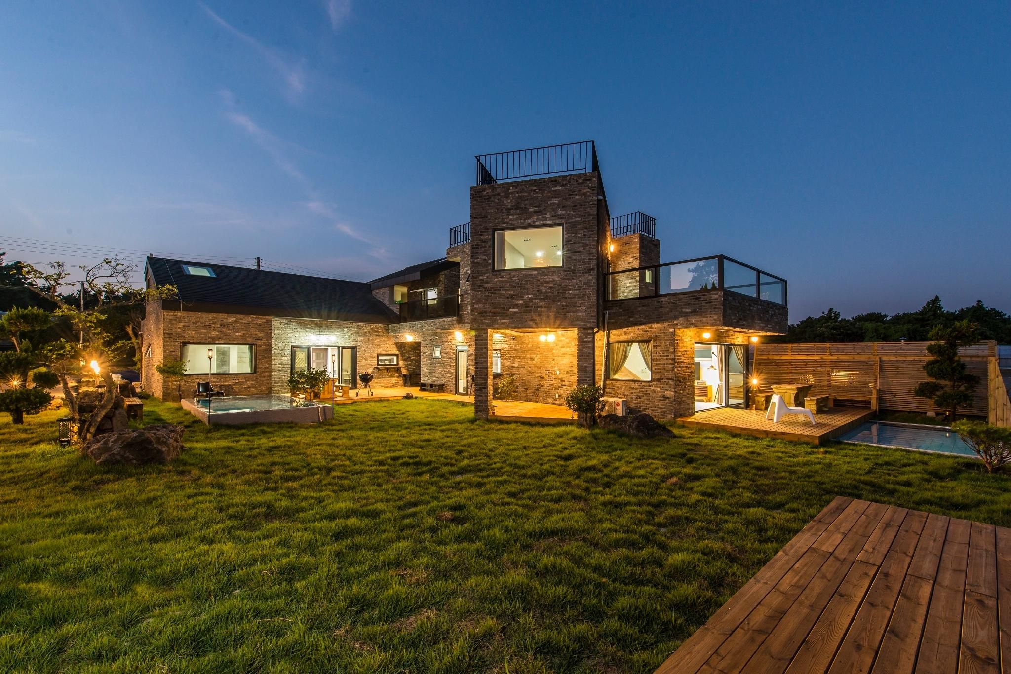 7d84a07e51a93dc82716ce9b4a690940