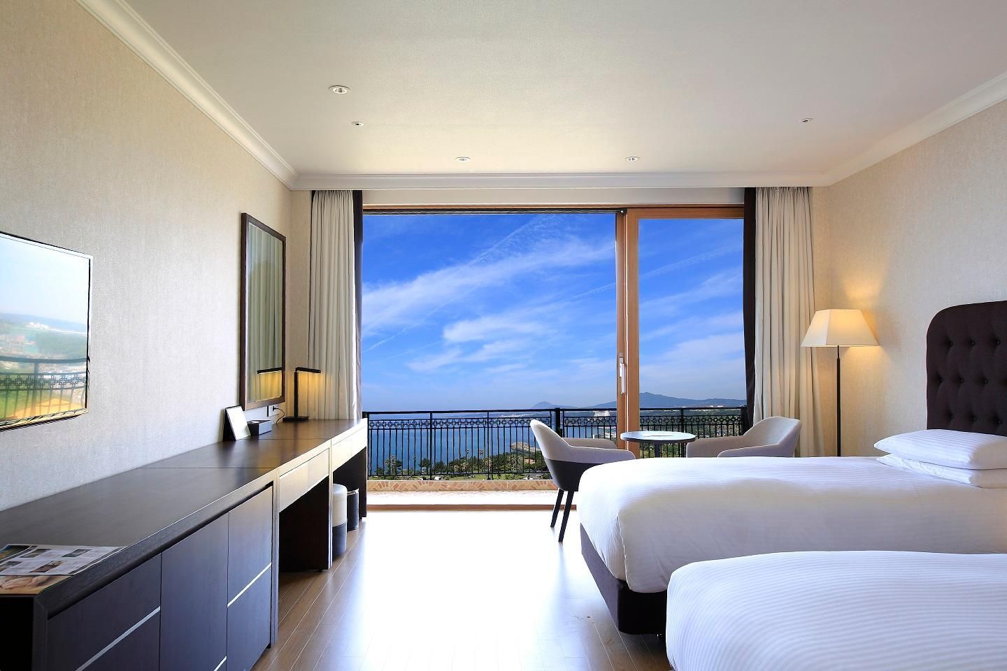 Deluxe Twin Ocean View