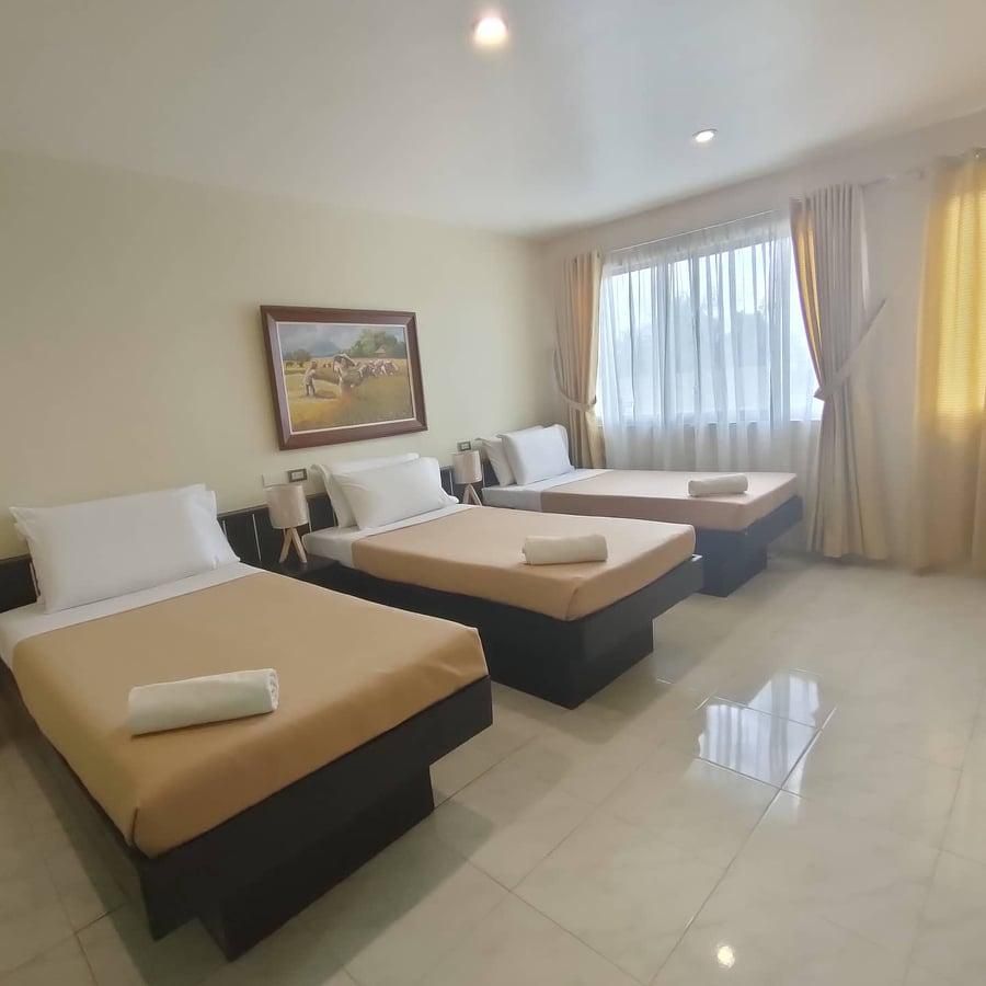 Royale House Hotel Davao powered by Cocotel Triple Room