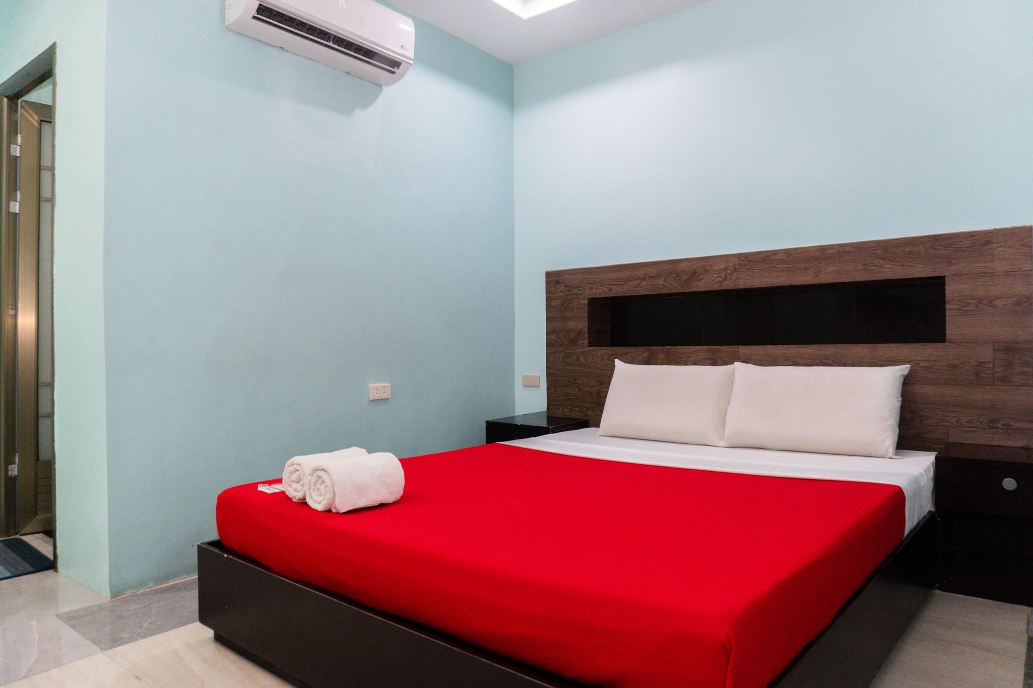 The JRJF Hotel near Tagum Terminal Deluxe Double Room 2