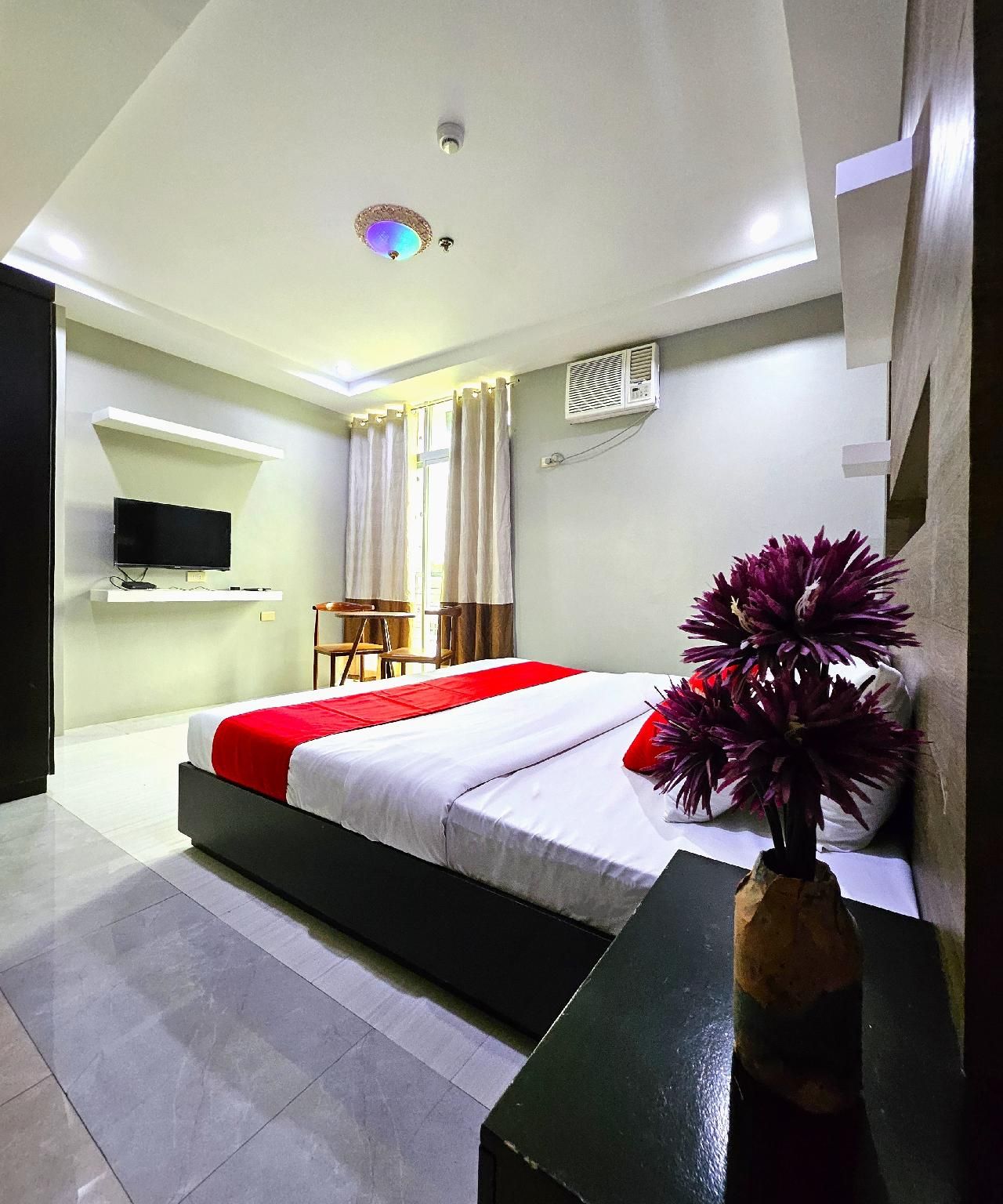 Superior King Room with balcony