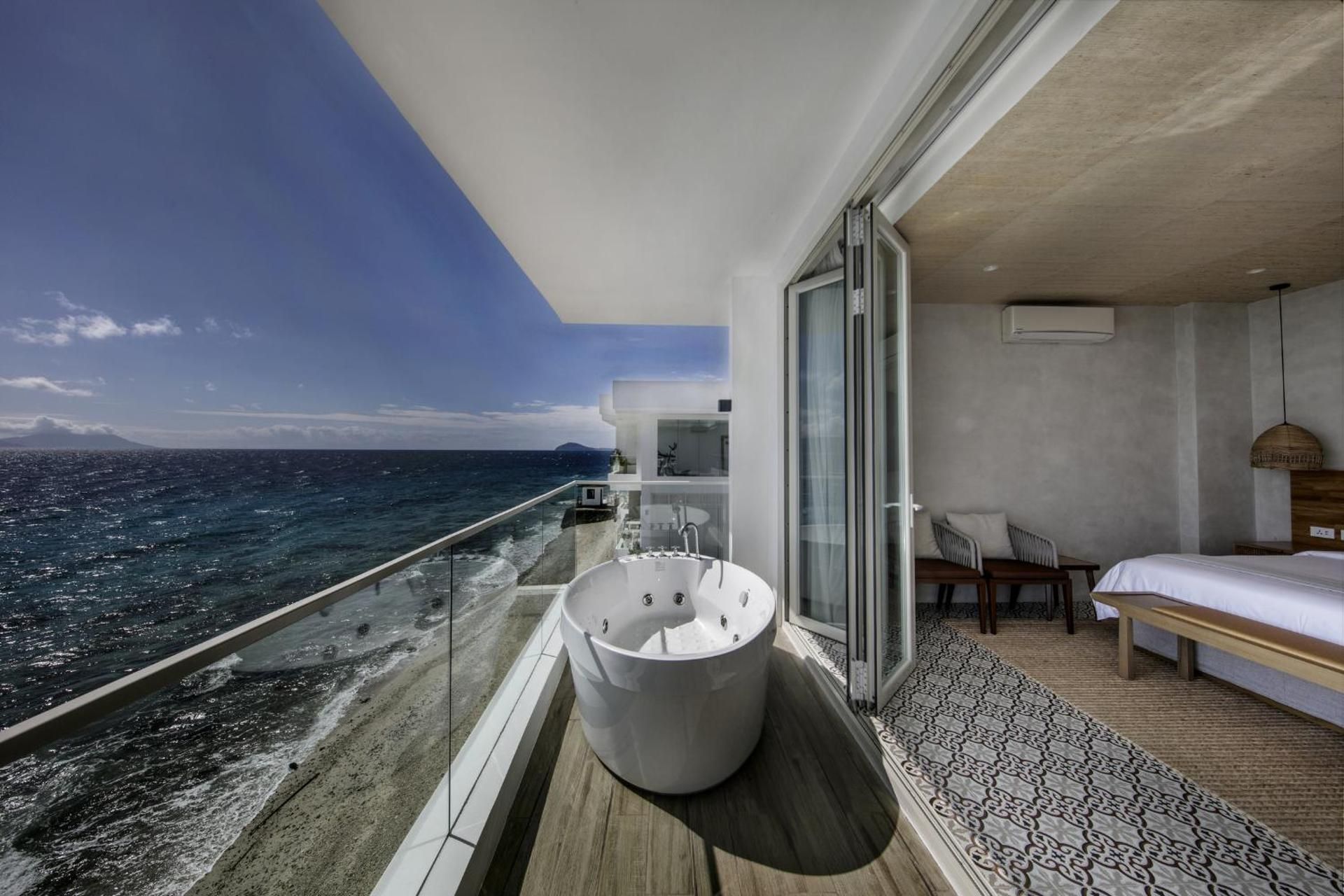 Suite with Sea View
