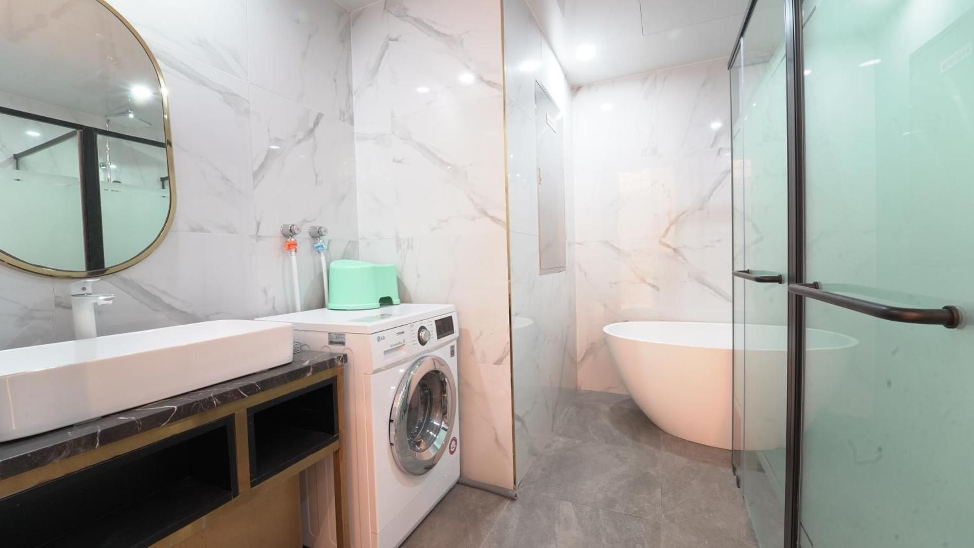 Almond Kids Poolvilla Nampo City Pool White_2Bed and 1Bath with Karaoke 2