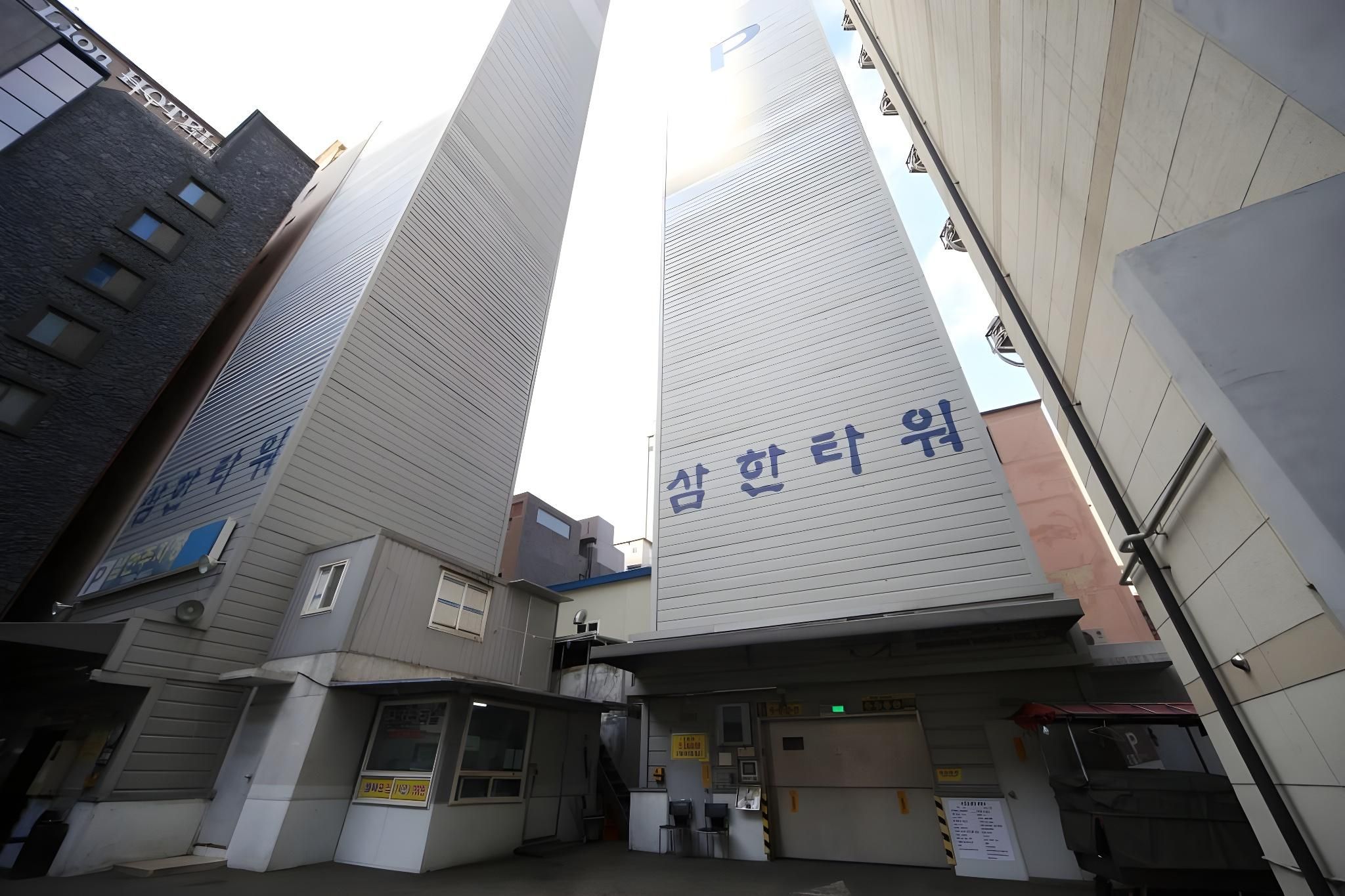 6466c6c7bed8d5c2df97c397f745e8be