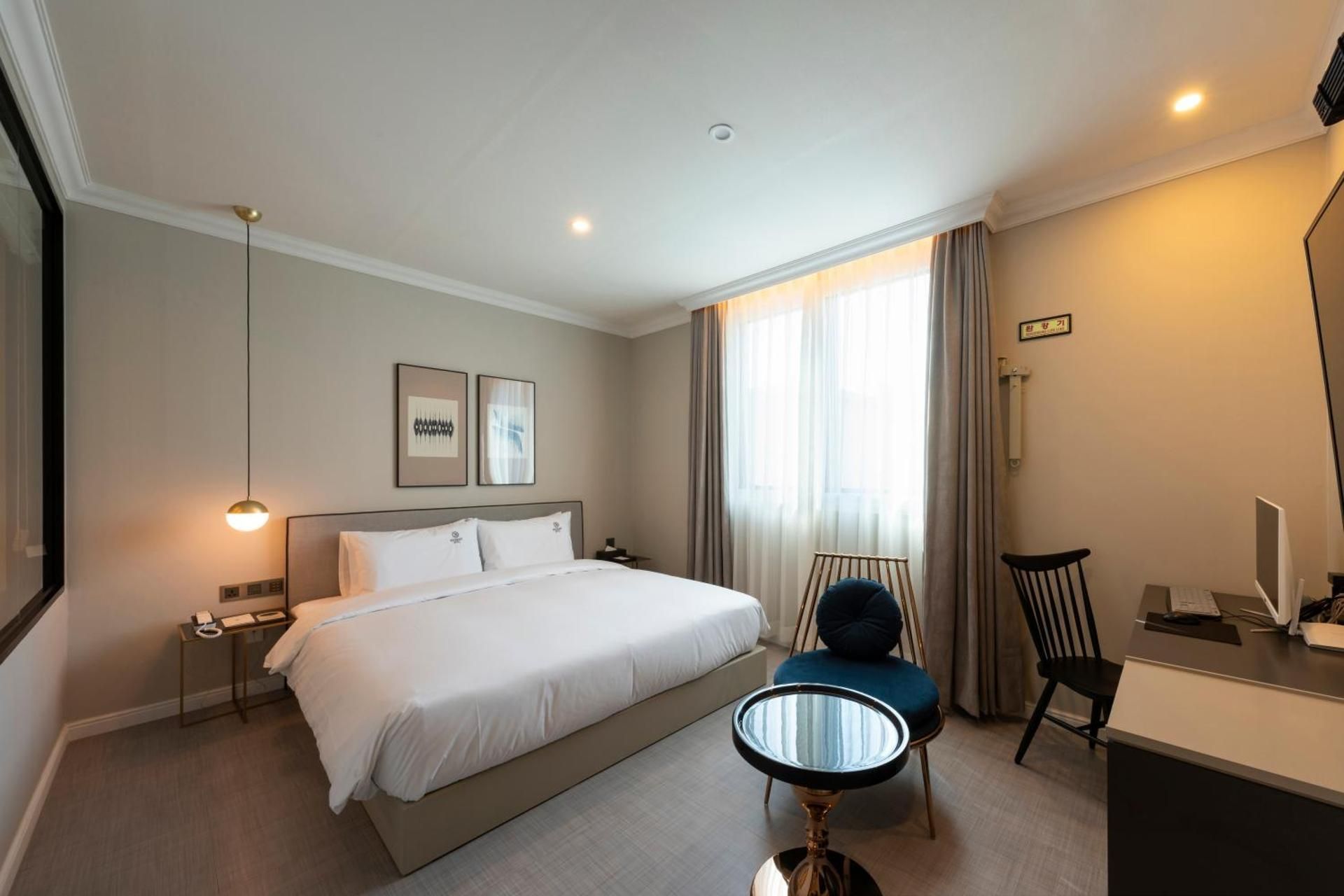 Browndot Business Seomyeon Standard Double Room
