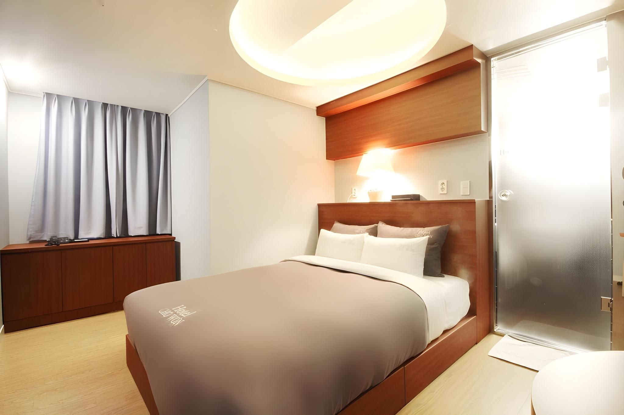 Busan Seomyeon Chowon Hotel Deluxe Dbl 2