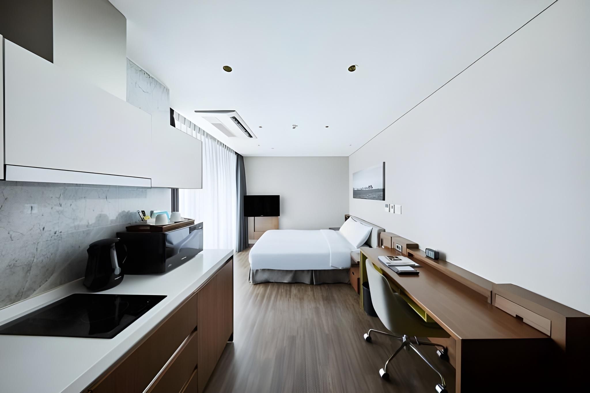 Studio Deluxe Double