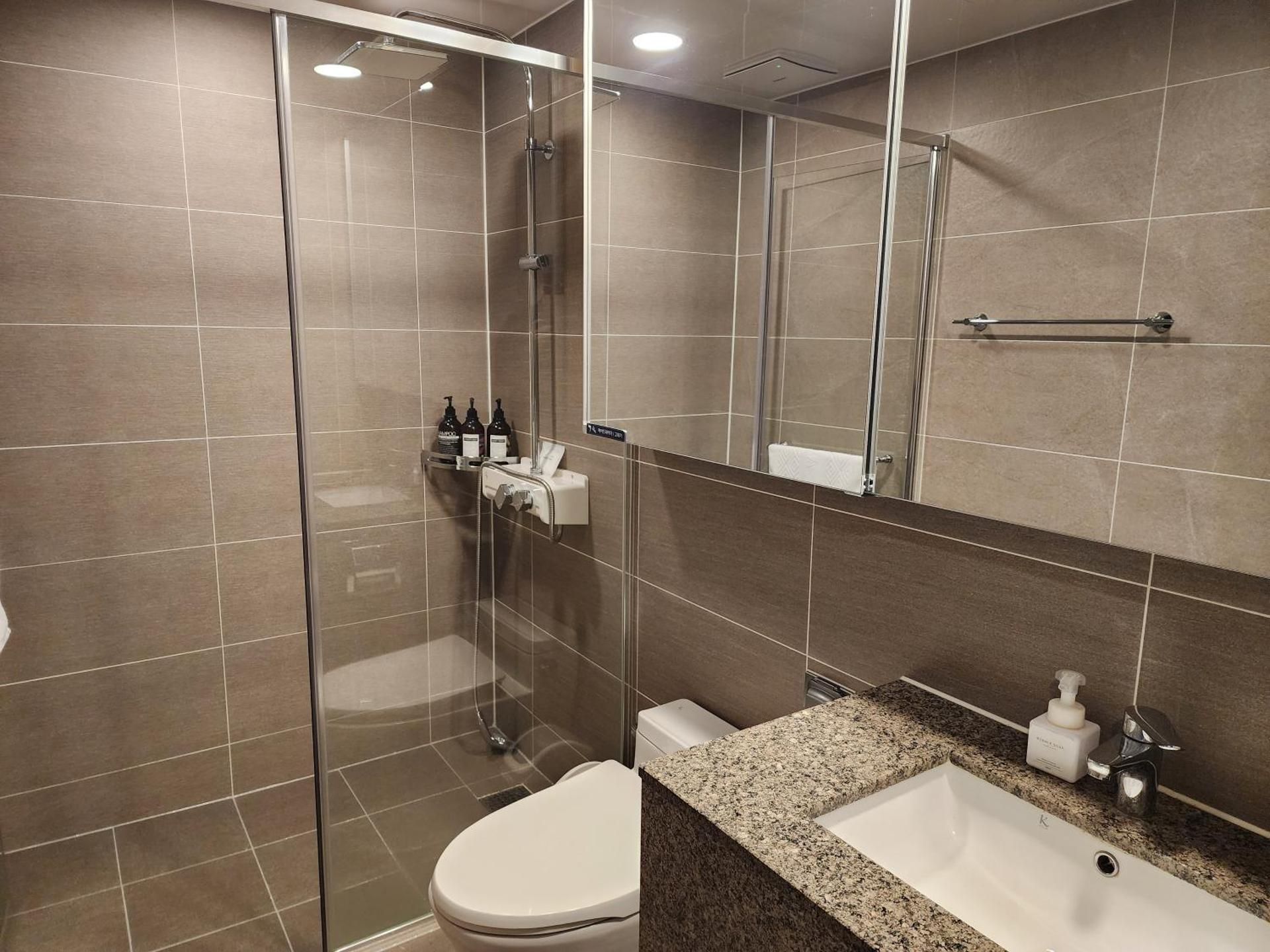 Bonatogether in Haeundae Residence Family Twin Room with Ocean View 2