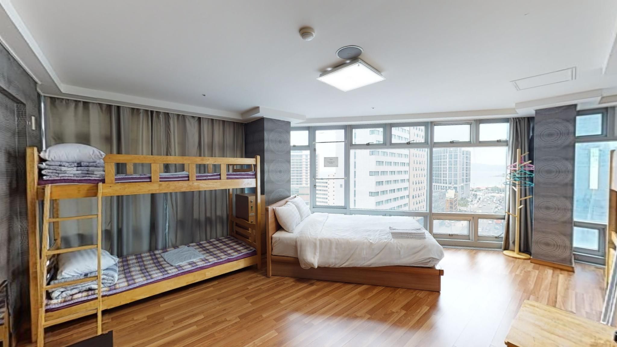 Family with Private Bathroom (6 Guests)