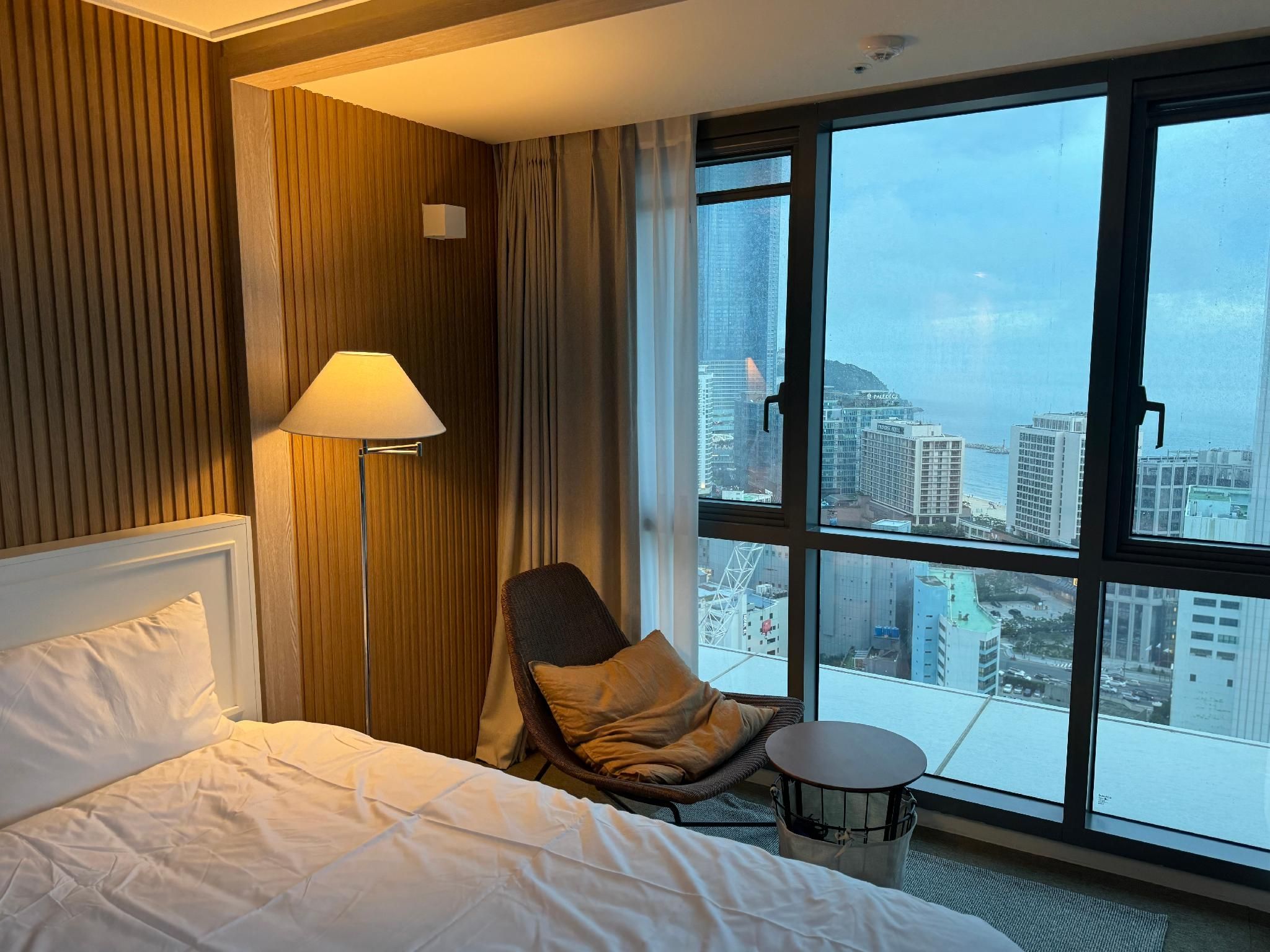 Bona Stay  in HAEHUNDAE  Apartment 3