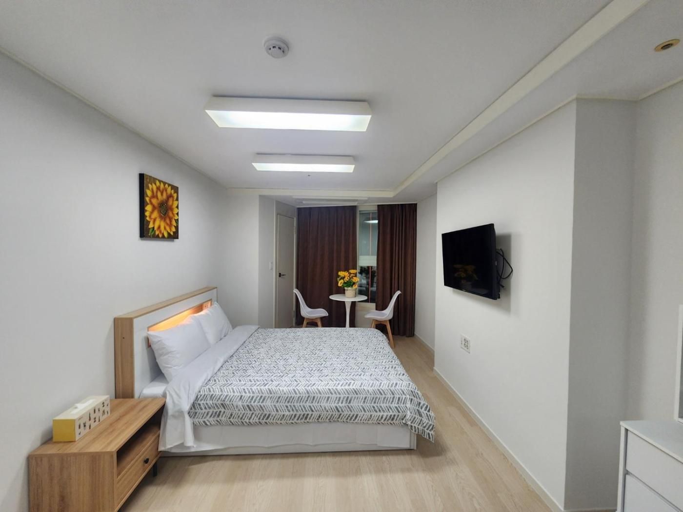 Deluxe Double Room with Shower