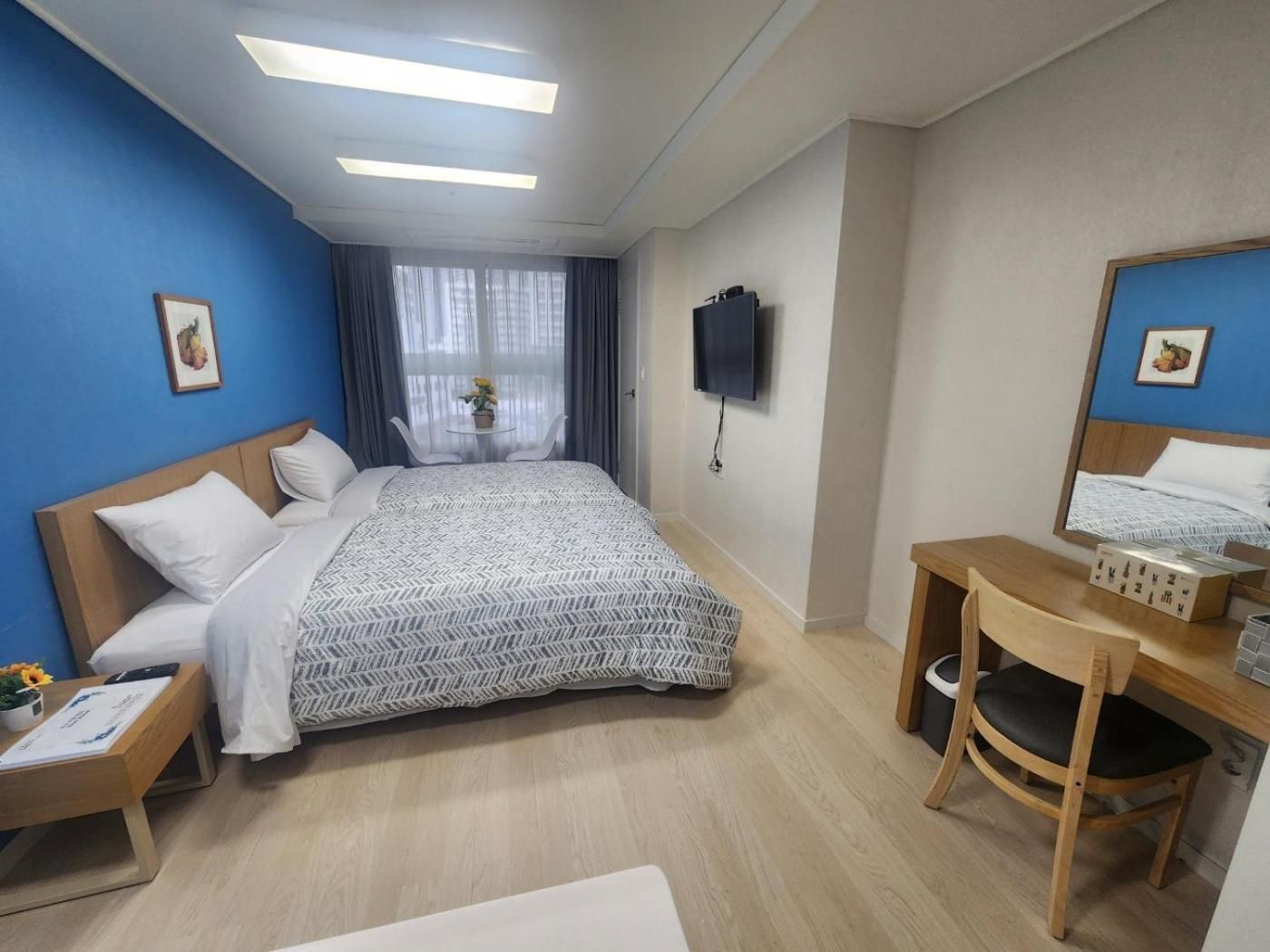 Haeundae Bada Stay Deluxe Twin Room