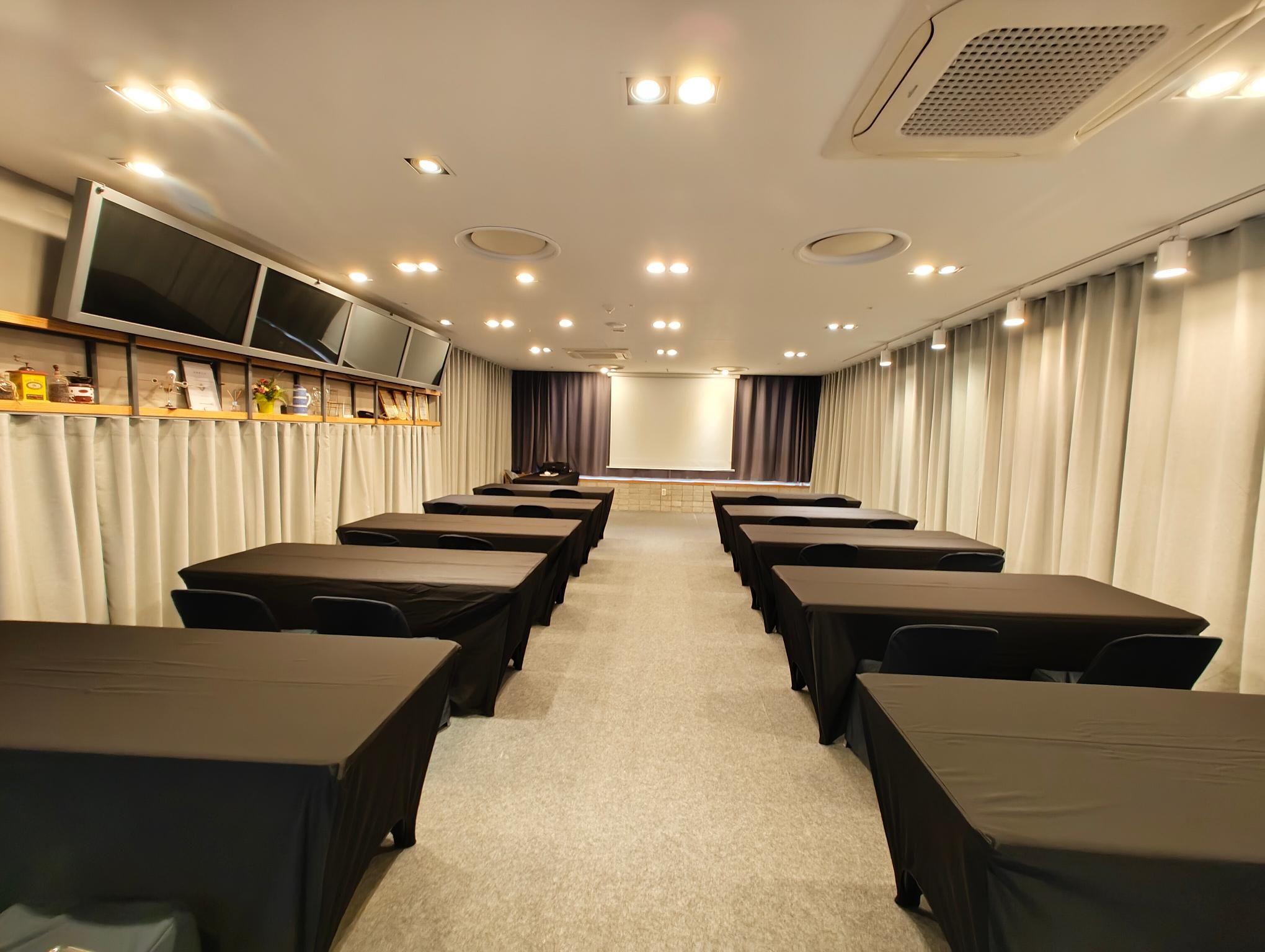 meeting room / ballrooms