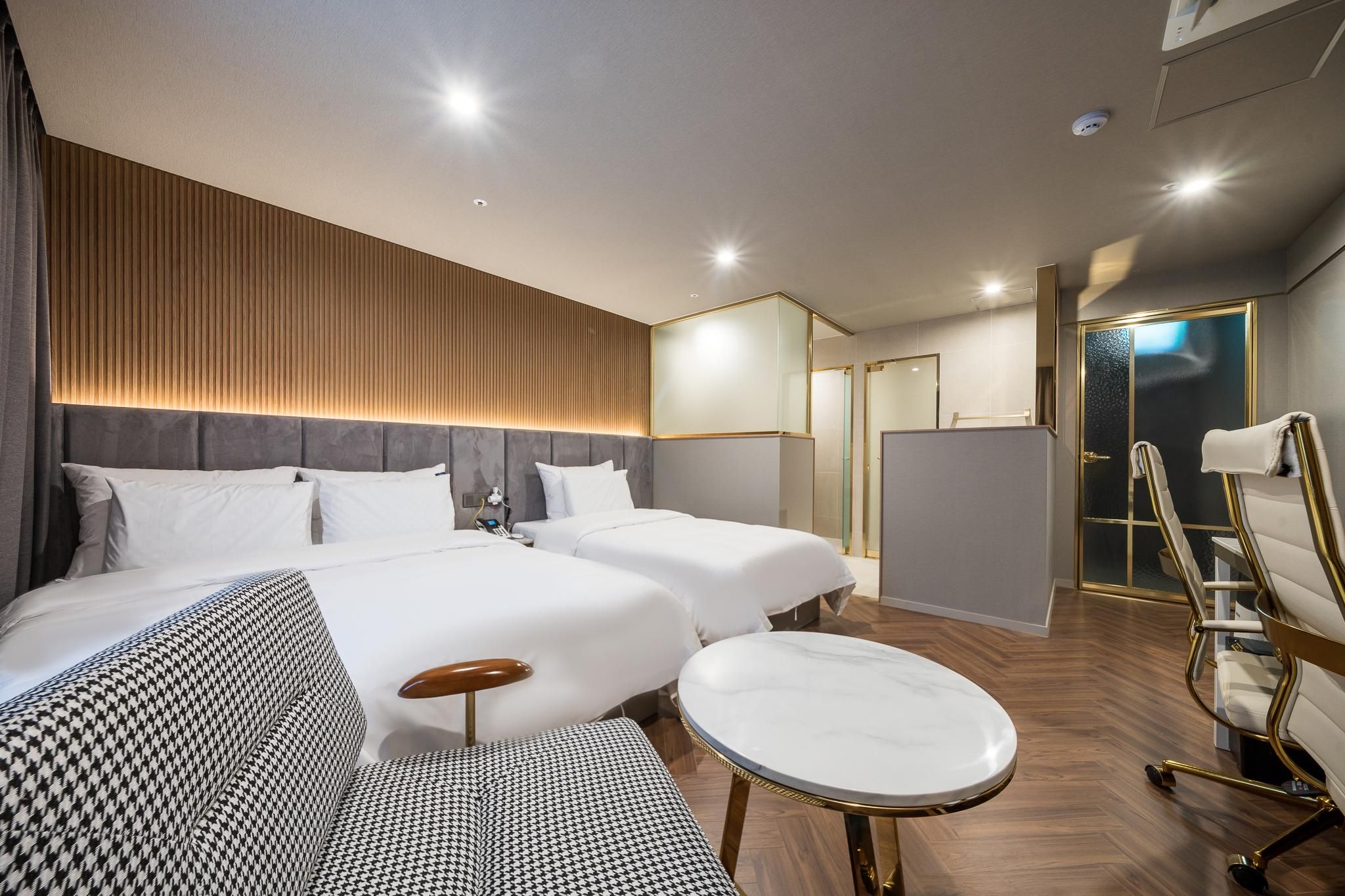 Deluxe Twin Room Non-Smoking