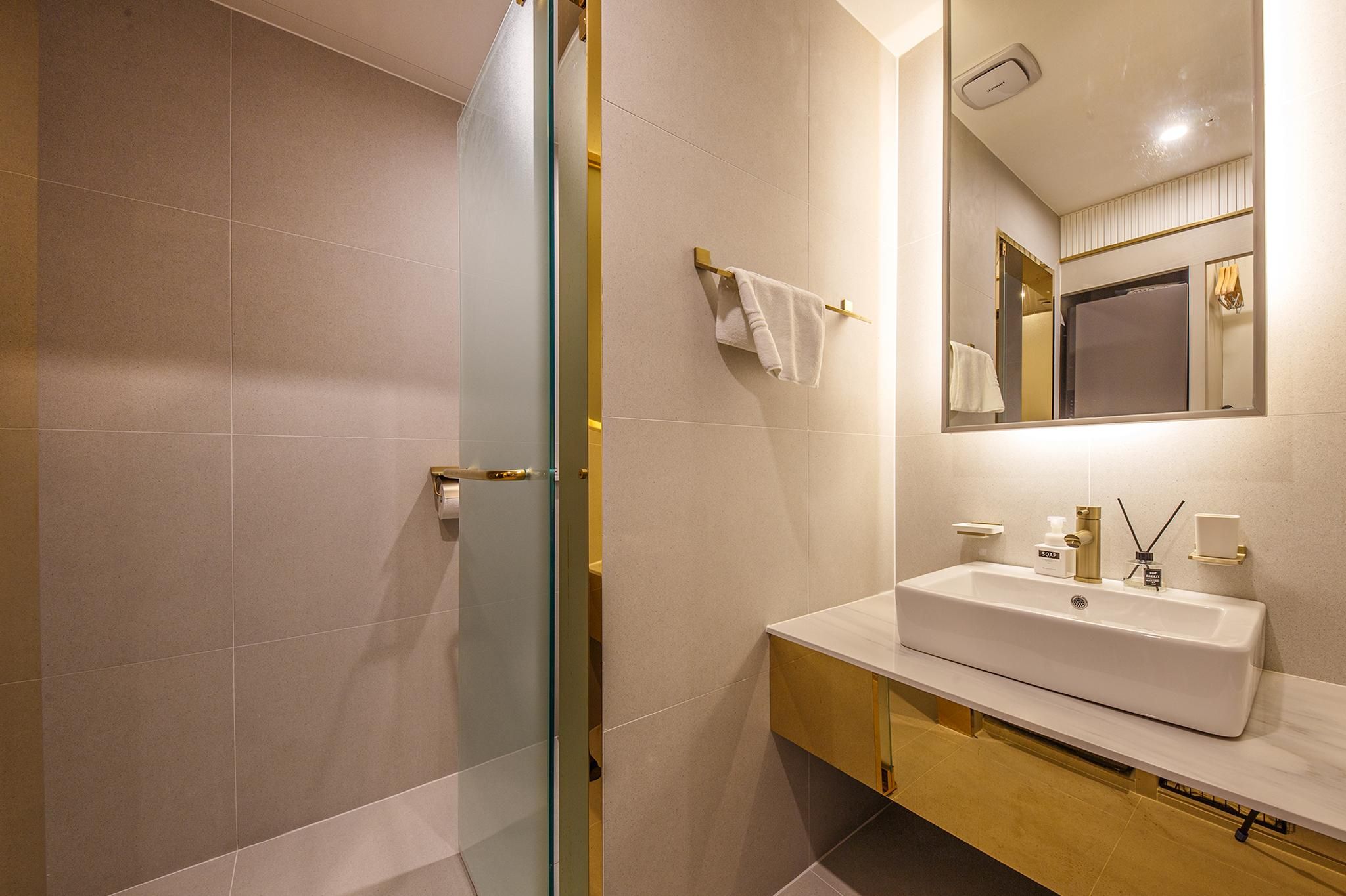 Special price opening in August 2022 - Superior Business (Netflix, TVING) (6 types of OTT including