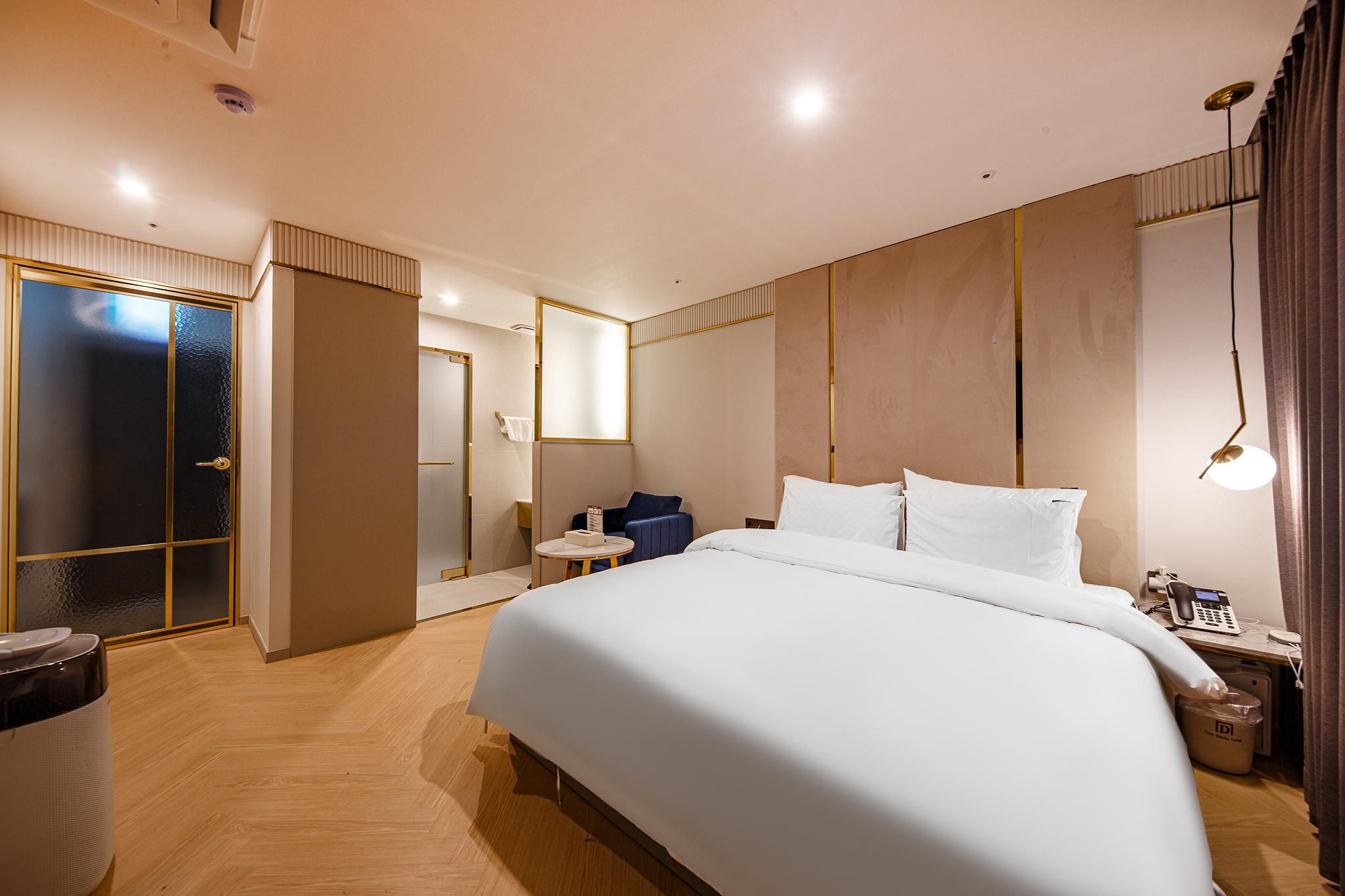 Special price opening in August 2022 - Superior Business (Netflix, TVING) (6 types of OTT including