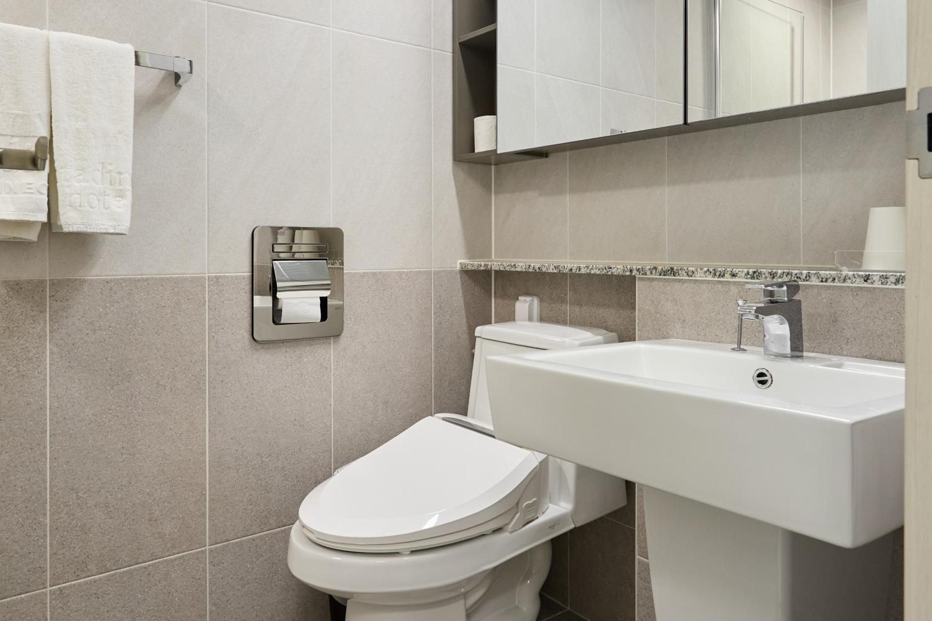 Cabin-A City Harbor Double