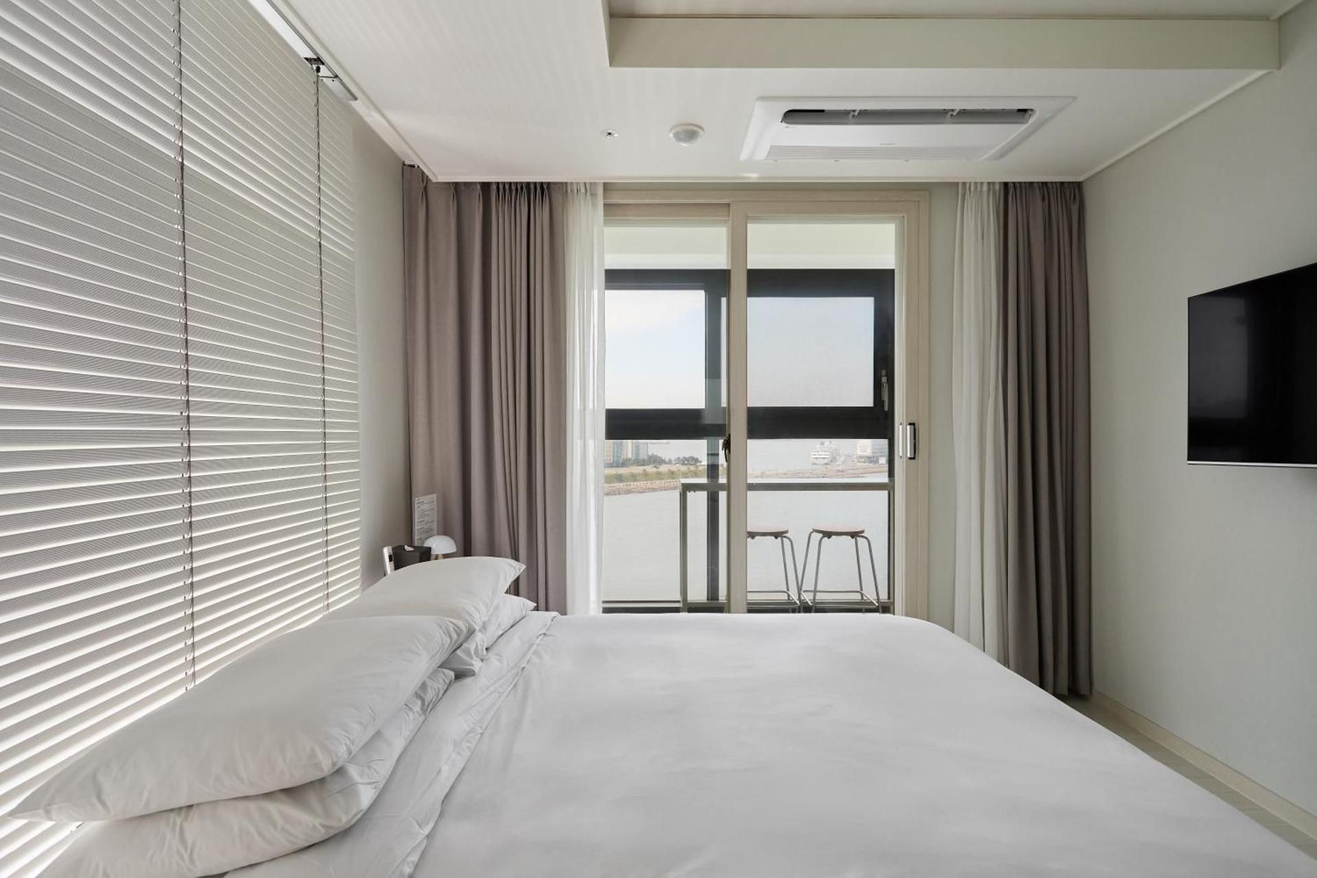 Cabin-C Ocean View Double