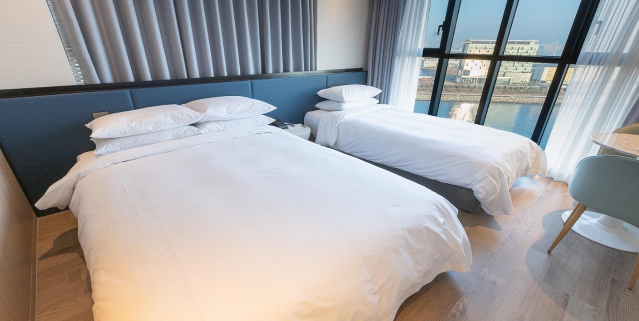 Deluxe Family Twin Ocean View