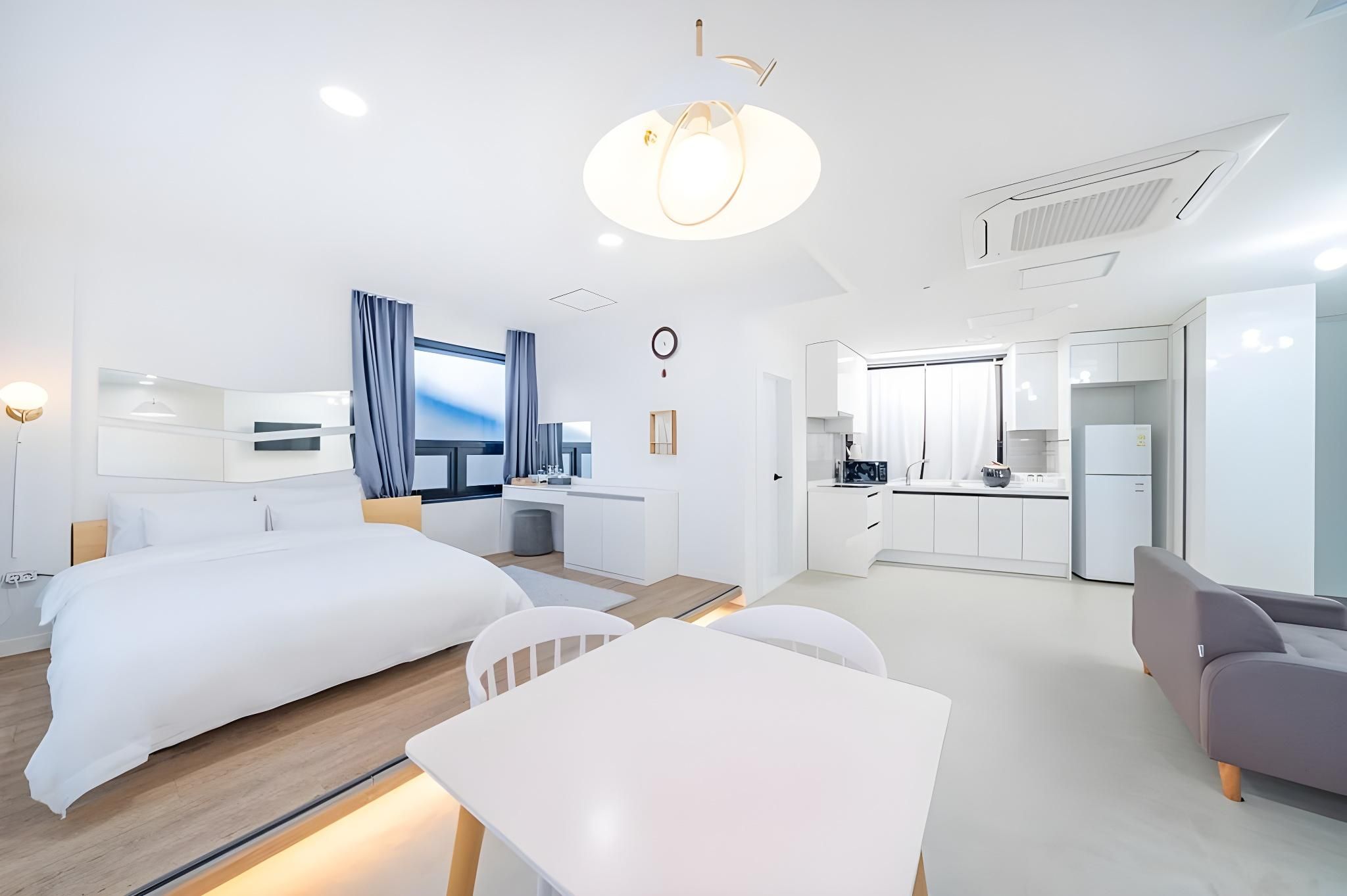 Deluxe Pool Villa 202