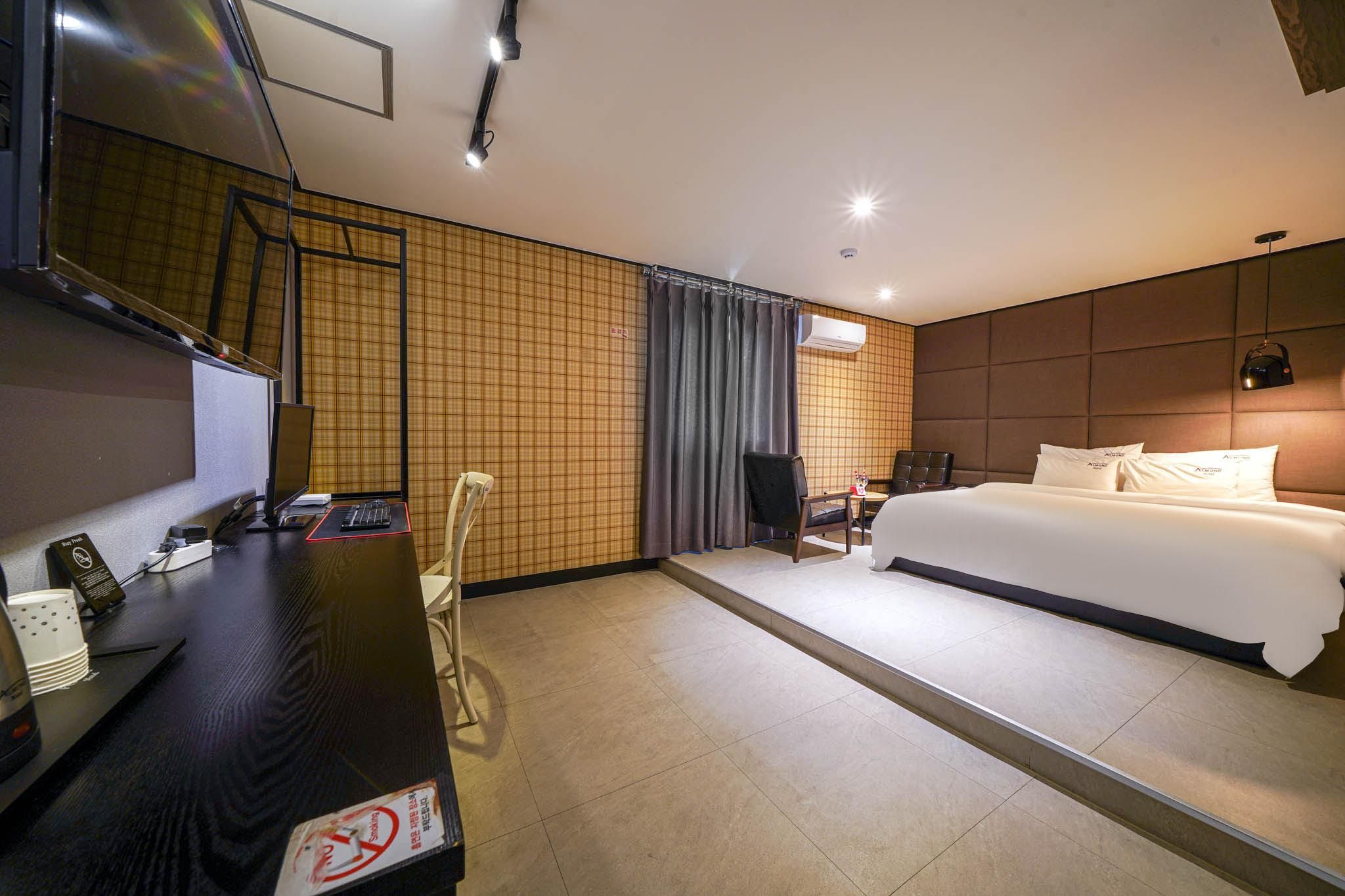 Romantic bathing PKG - Room random assignment + OTT (twins not allowed + whirlpool, bubble bath pro