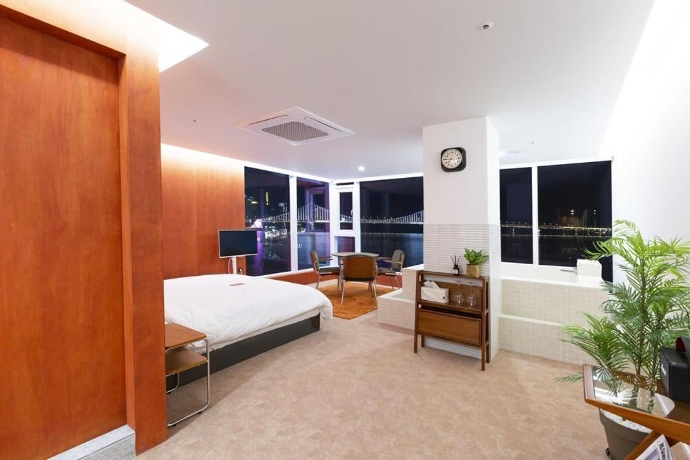 Double Room with Sea View 2