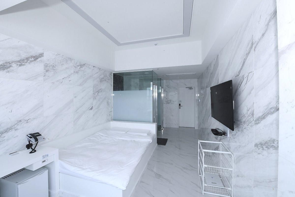 Premium Ocean Front Suite