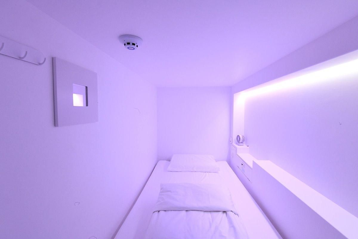 Luxury Capsule - Female Only