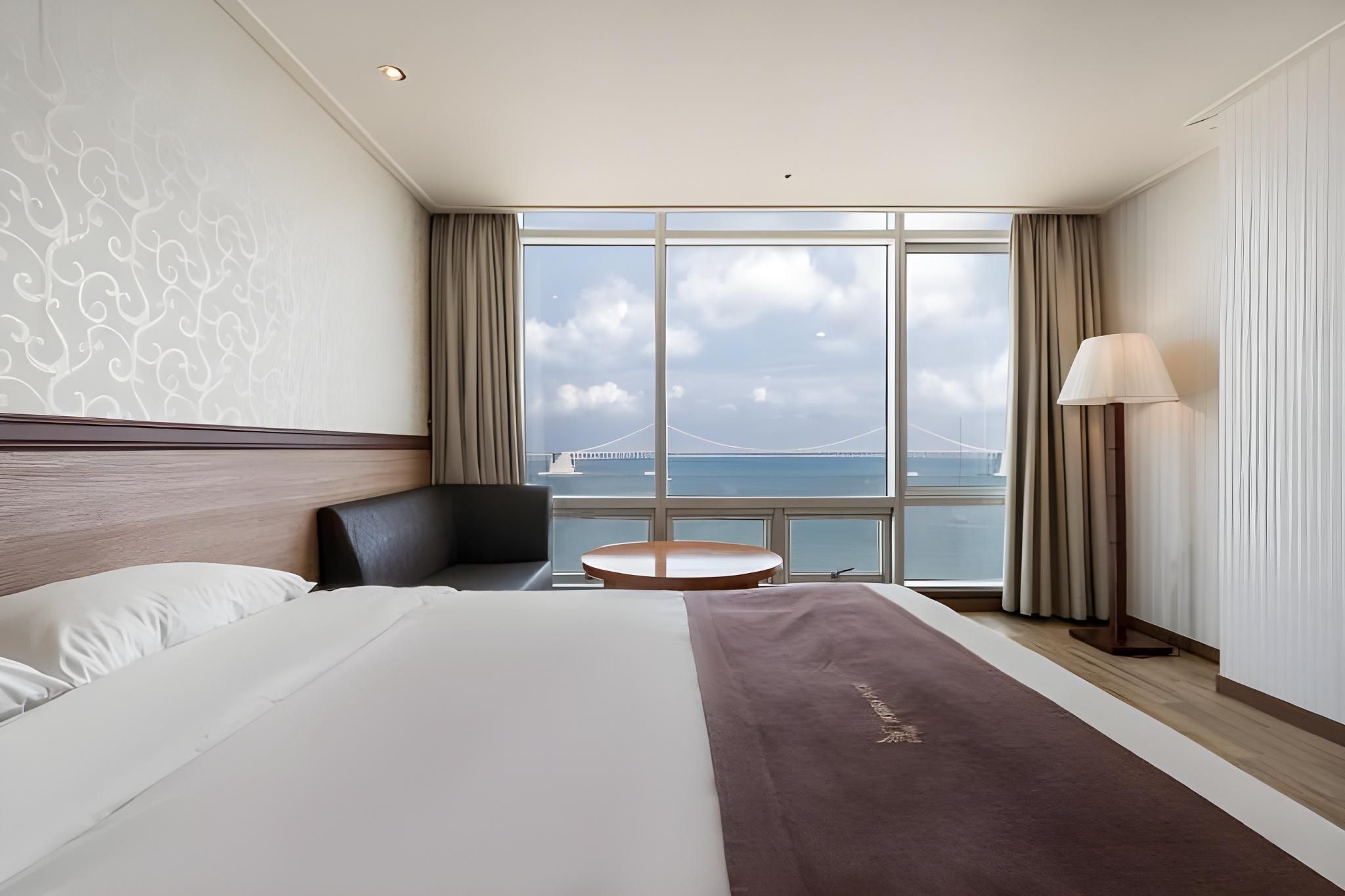 Deluxe Ocean Twin (NOL SpecialBreakfast Package)