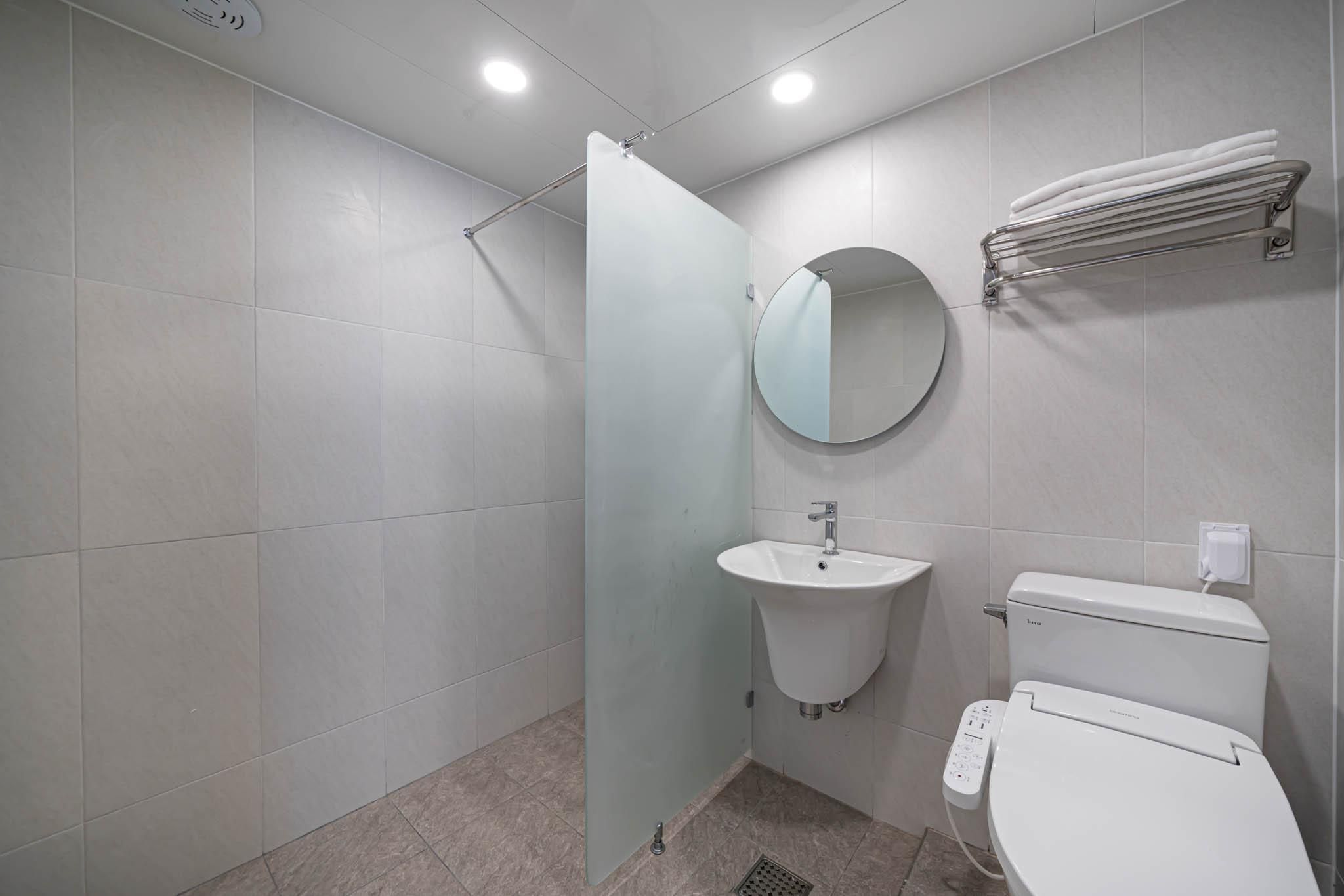 Gwangalli Holic - 2 People