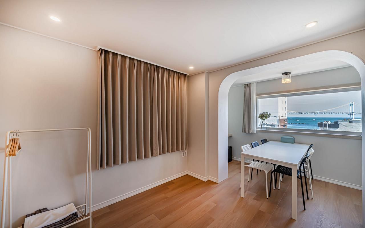 Busan Holic Oceanview - 4 People